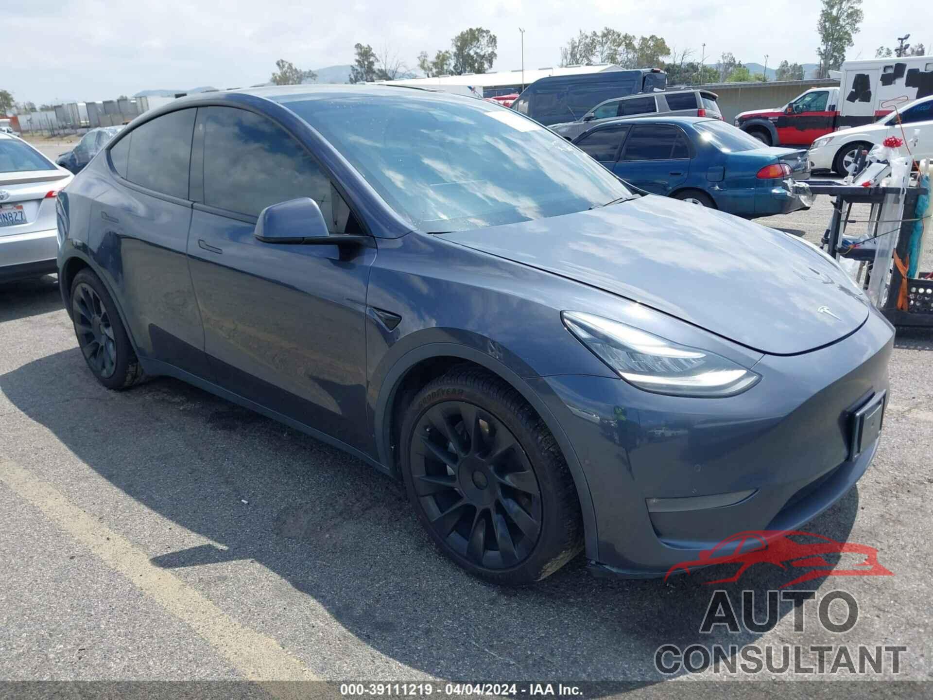 TESLA MODEL Y 2020 - 5YJYGDEE2LF034795