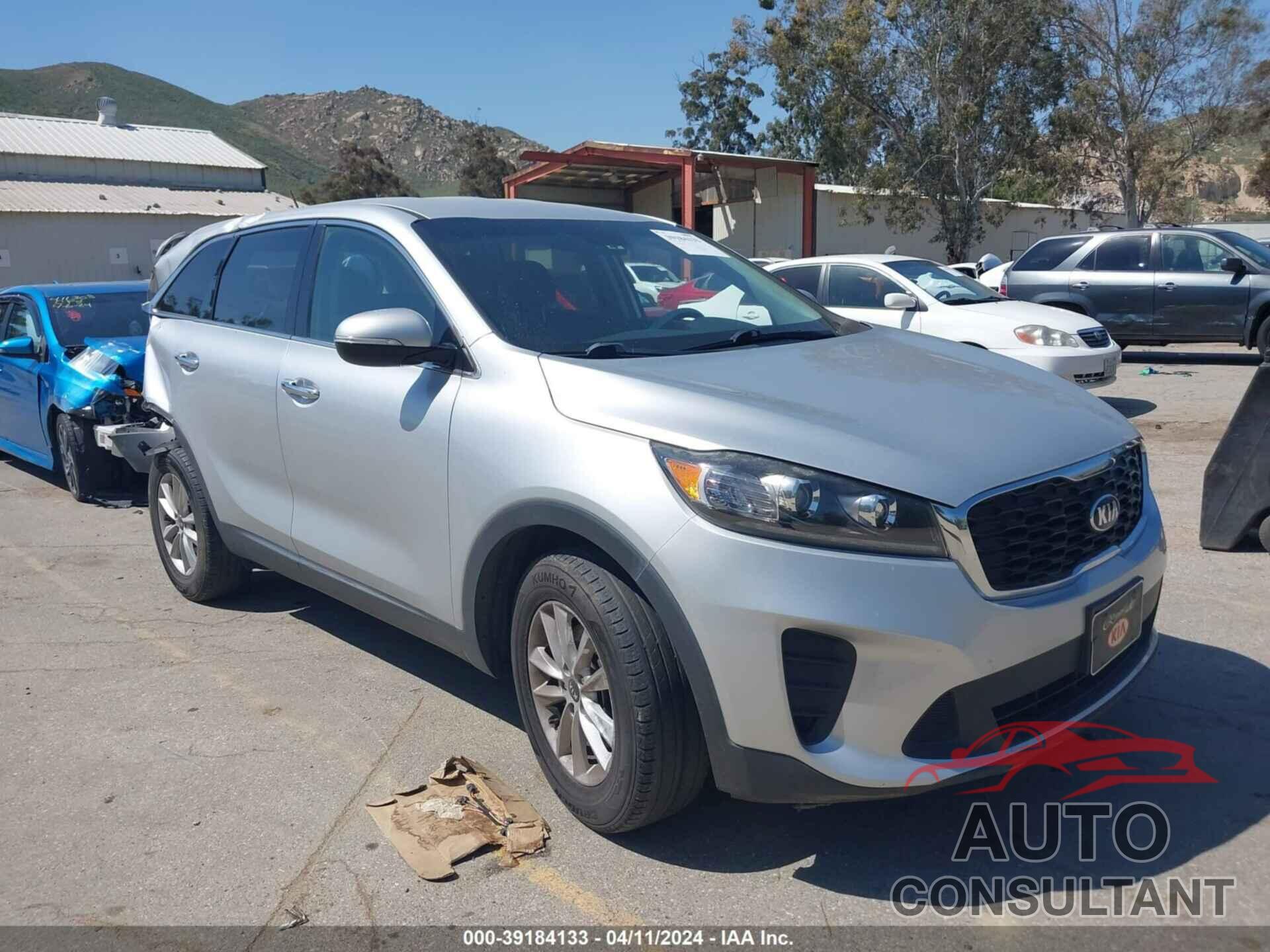 KIA SORENTO 2019 - 5XYPG4A3XKG459821