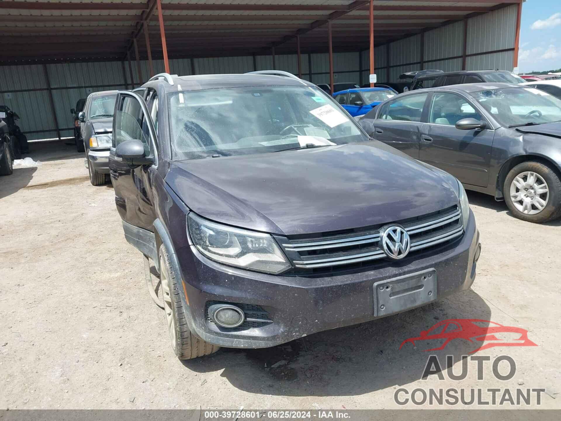 VOLKSWAGEN TIGUAN 2016 - WVGBV7AX9GW608827