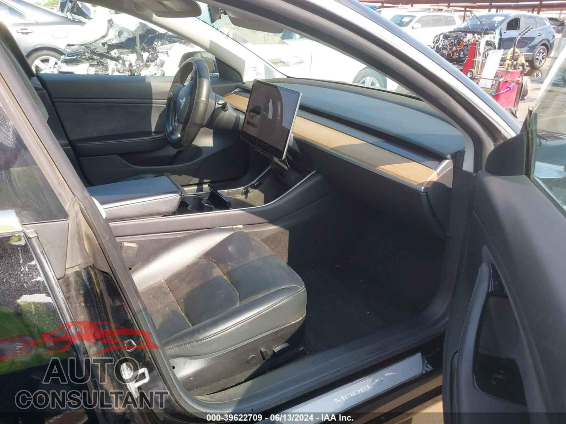 TESLA MODEL 3 2019 - 5YJ3E1EA1KF422501