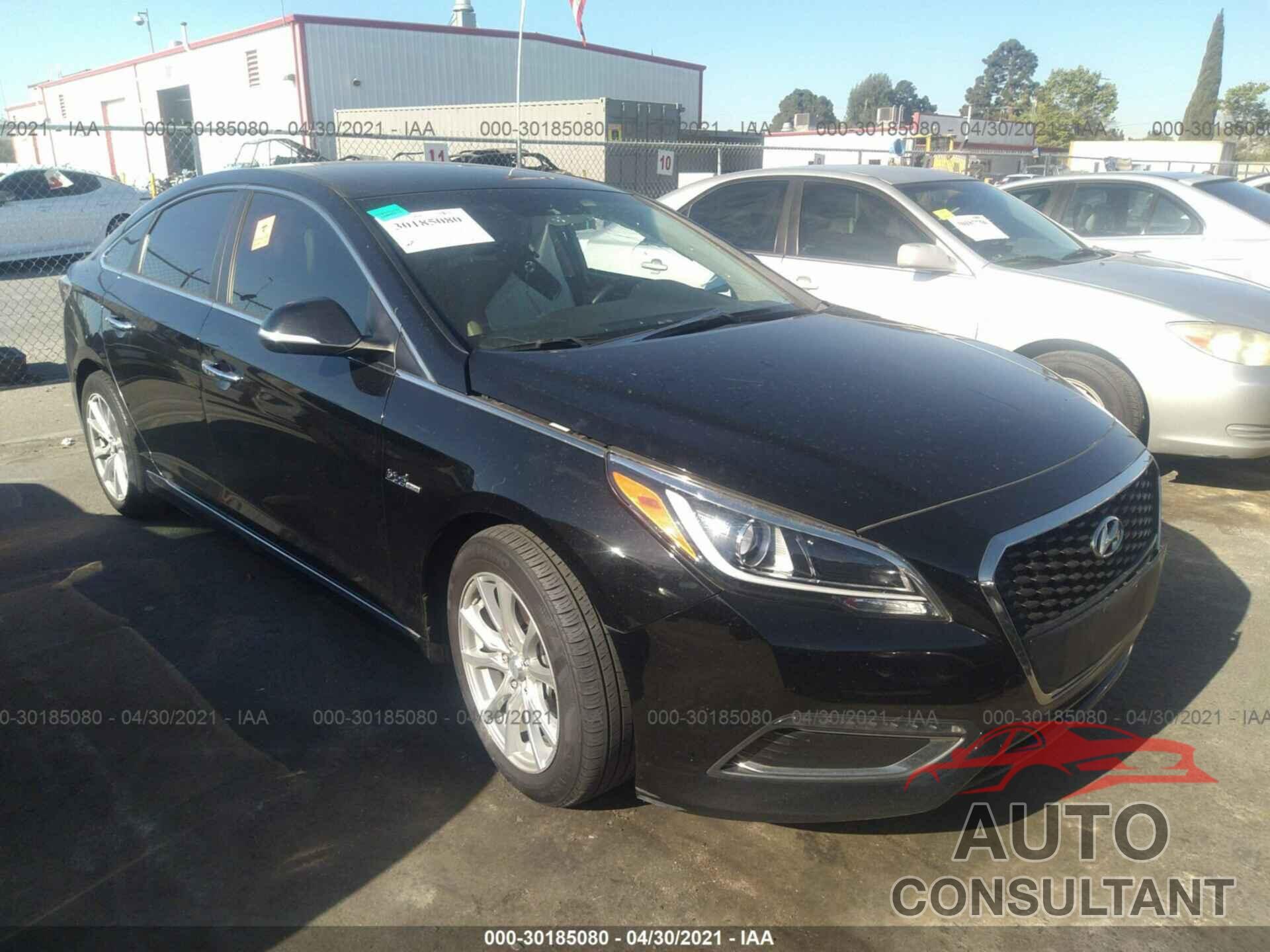 HYUNDAI SONATA HYBRID 2017 - KMHE34L10HA050522