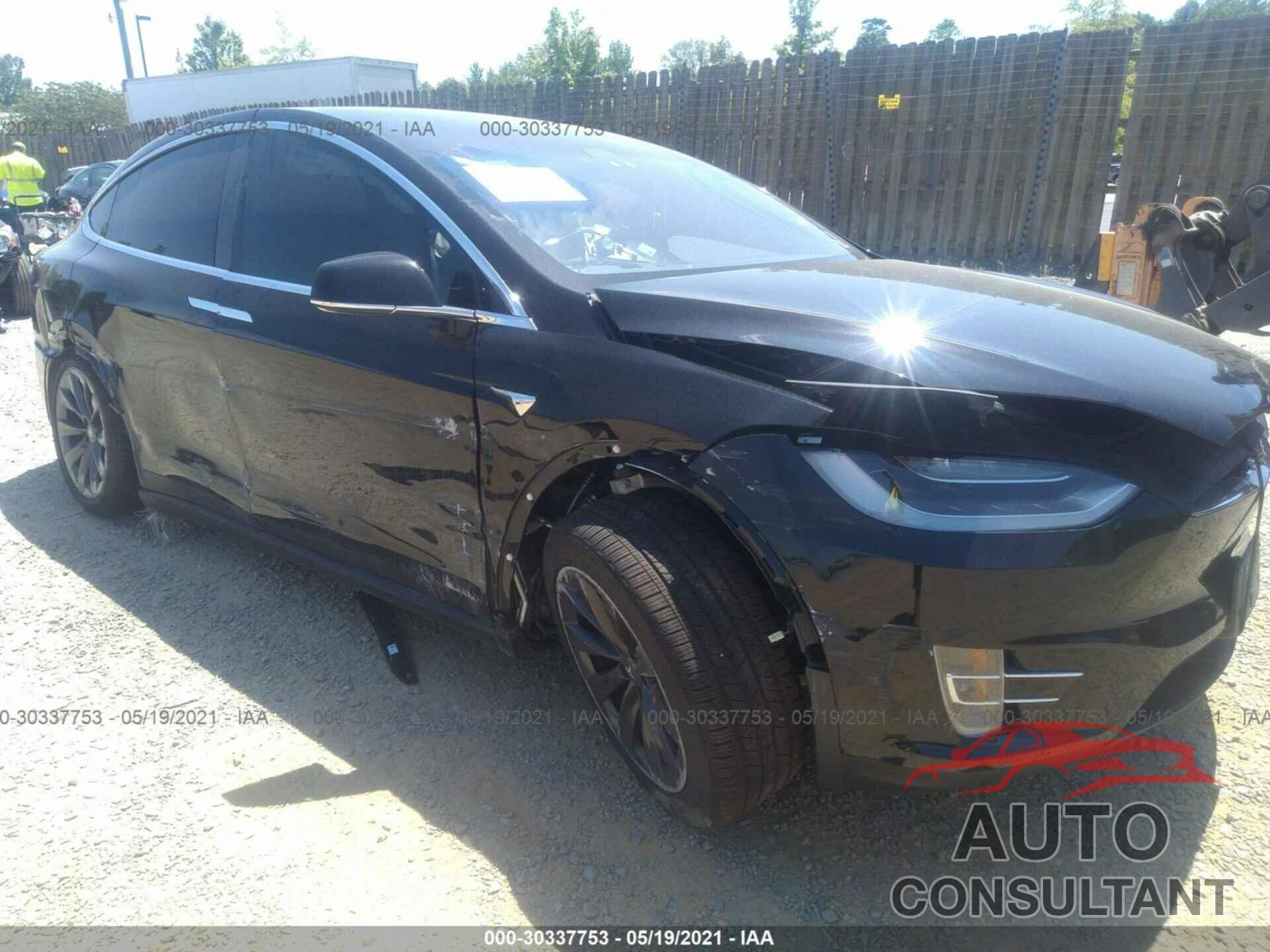 TESLA MODEL X 2018 - 5YJXCBE21JF125362