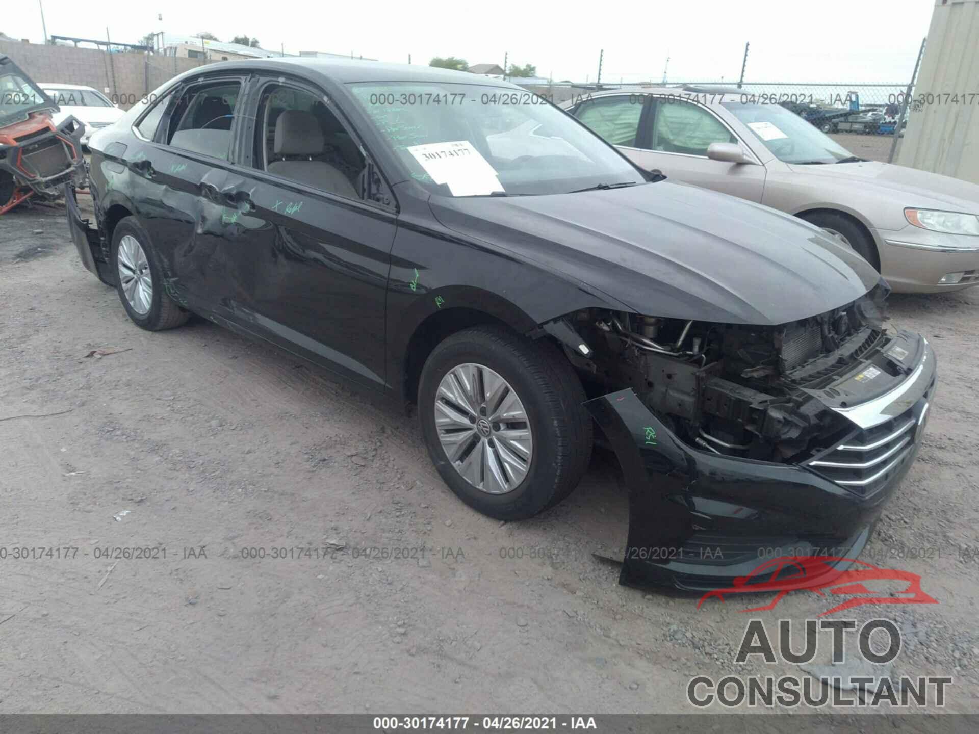 VOLKSWAGEN JETTA 2019 - 3VWC57BUXKM046200
