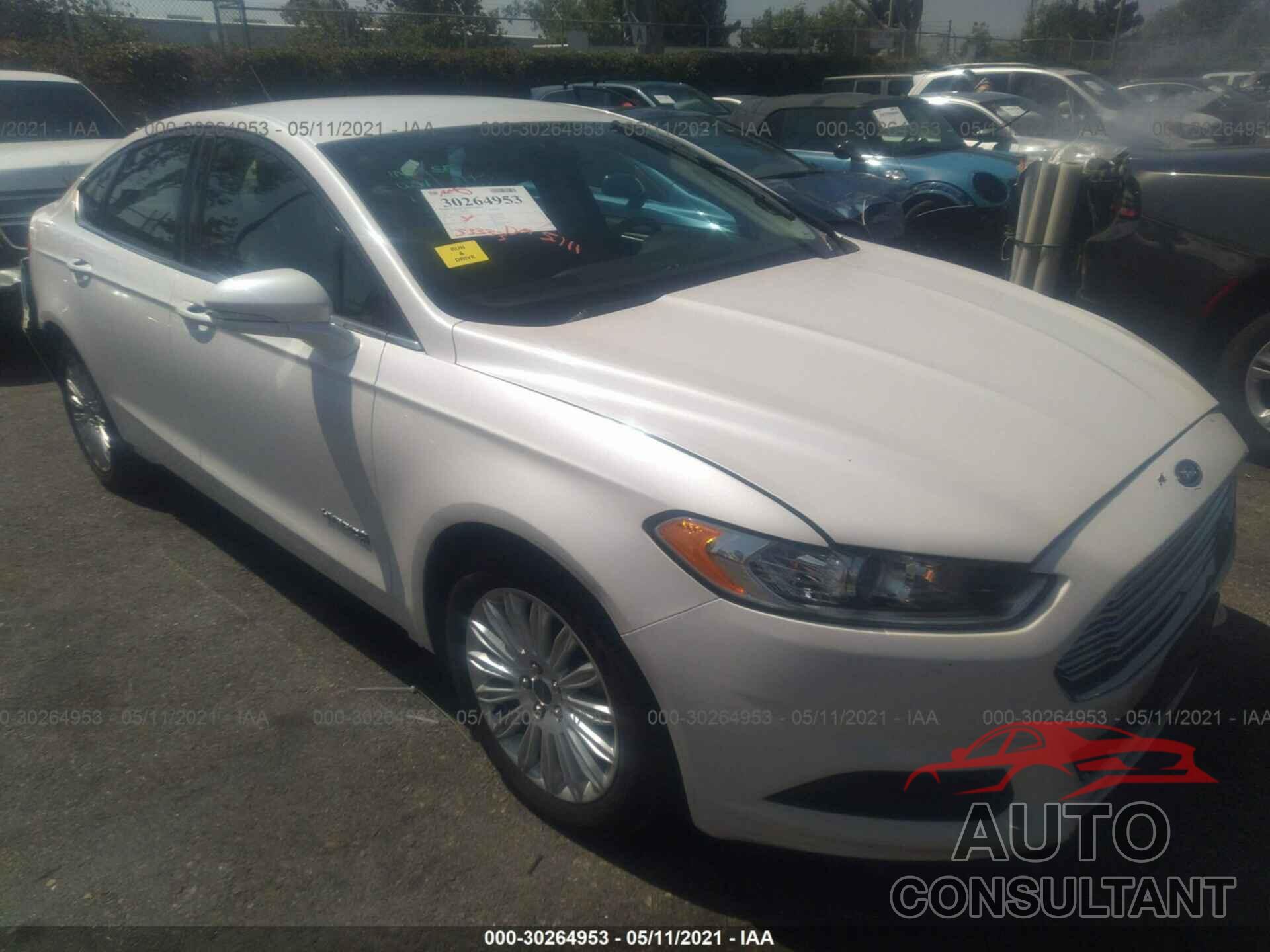 FORD FUSION 2016 - 3FA6P0LU8GR385411
