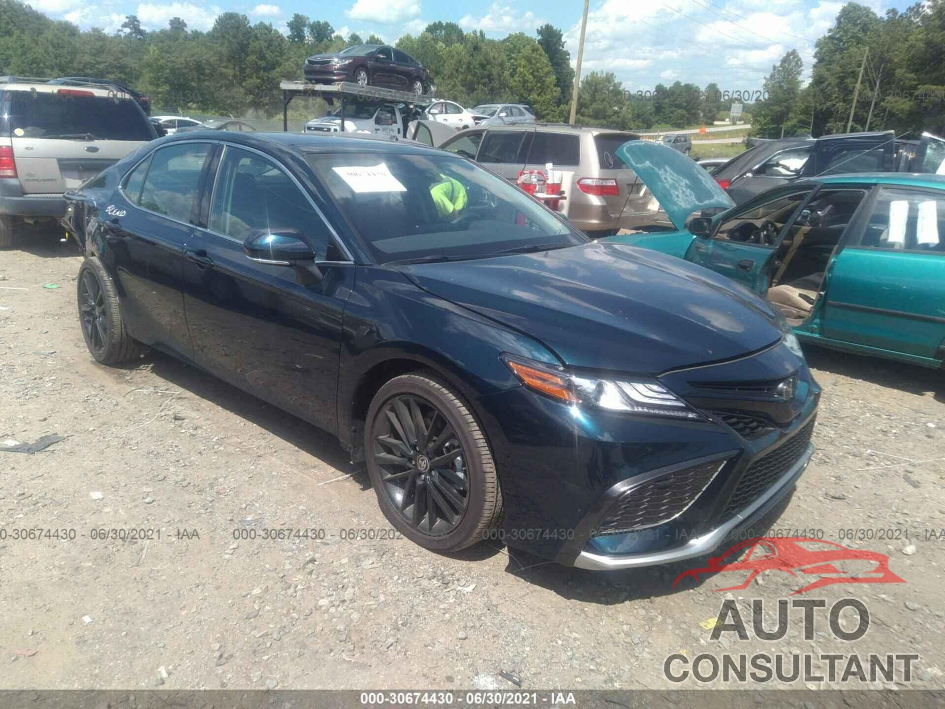 TOYOTA CAMRY 2021 - 4T1K61AK6MU569328