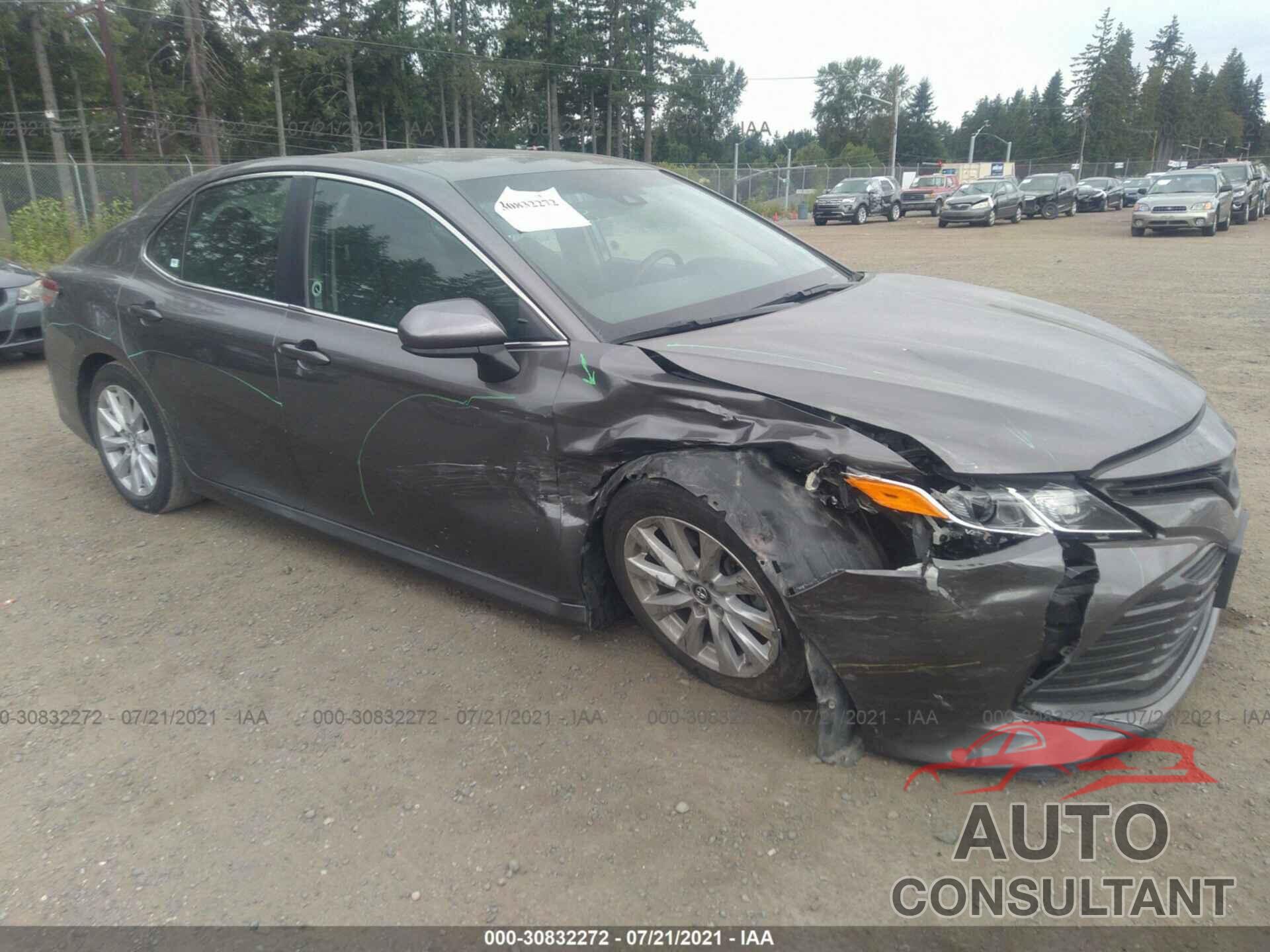TOYOTA CAMRY 2018 - 4T1B11HK4JU607400