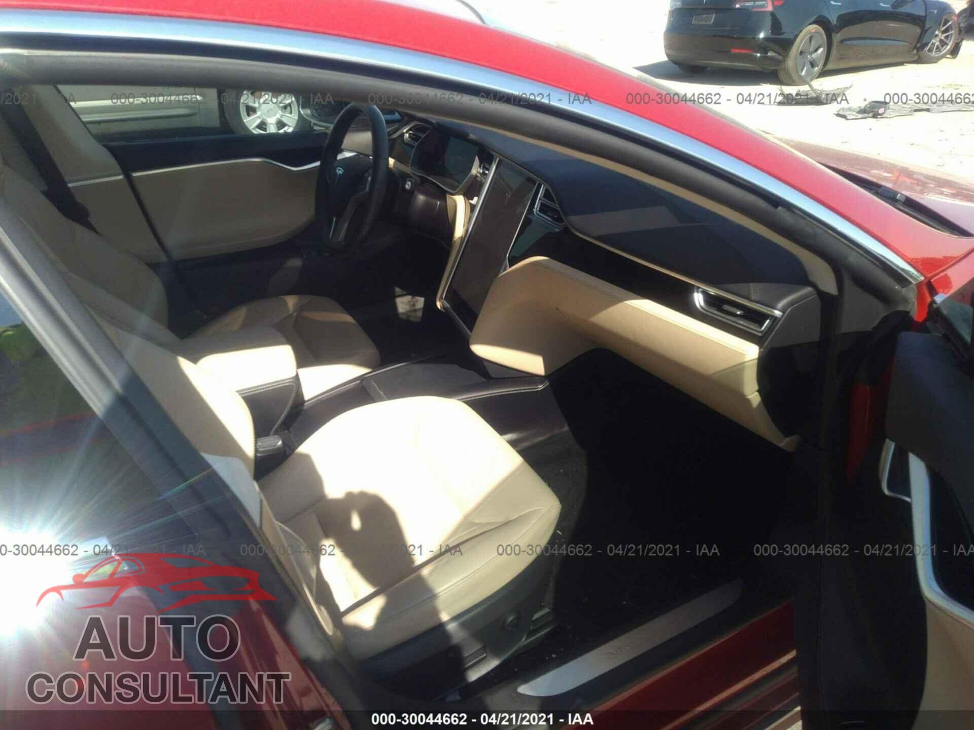 TESLA MODEL S 2016 - 5YJSA1E14GF139475