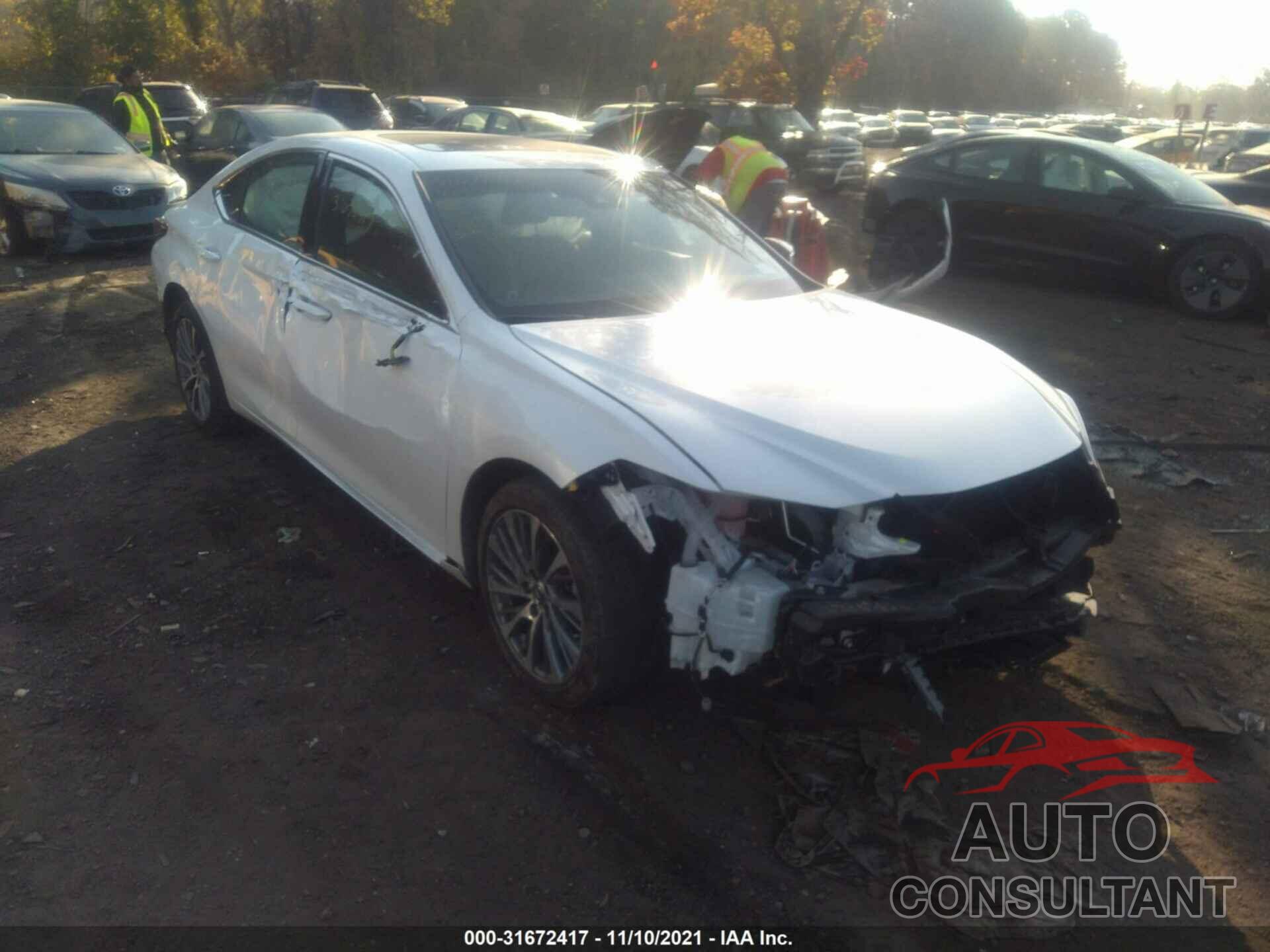 LEXUS ES 2020 - 58ADZ1B16LU064628