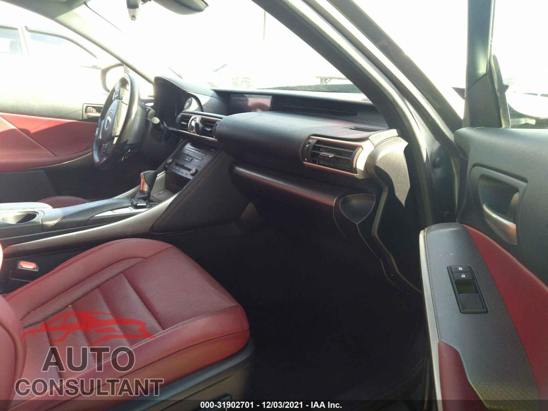 LEXUS IS 2017 - JTHBA1D20H5043001