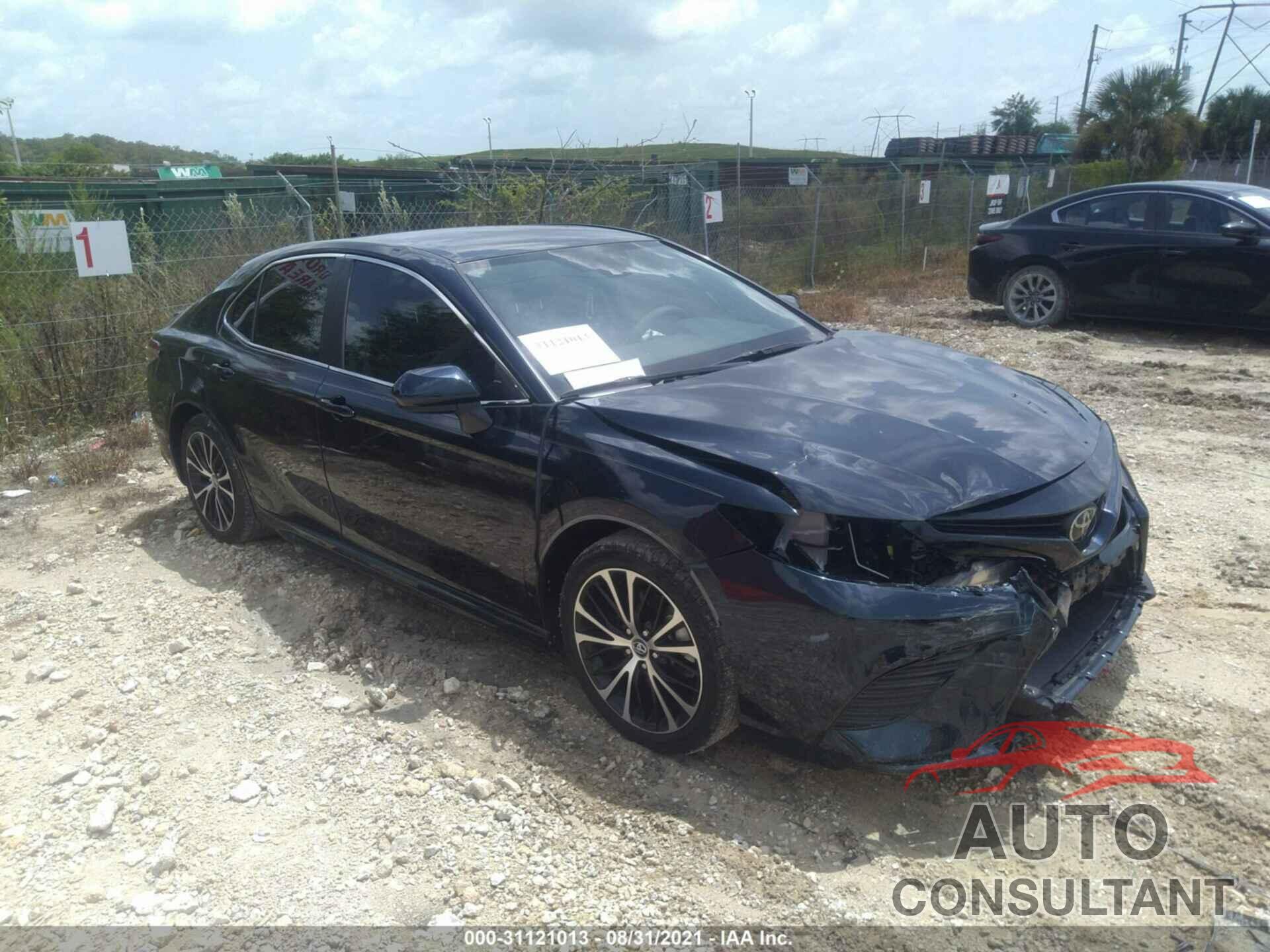 TOYOTA CAMRY 2020 - 4T1G11AK5LU945391