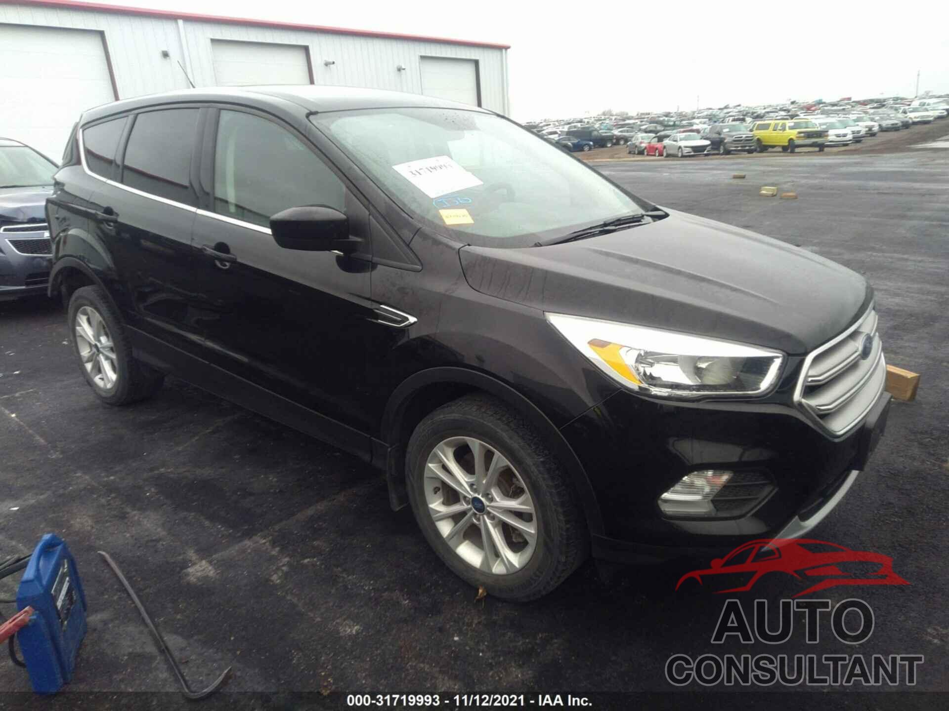 FORD ESCAPE 2017 - 1FMCU9GD2HUB66566