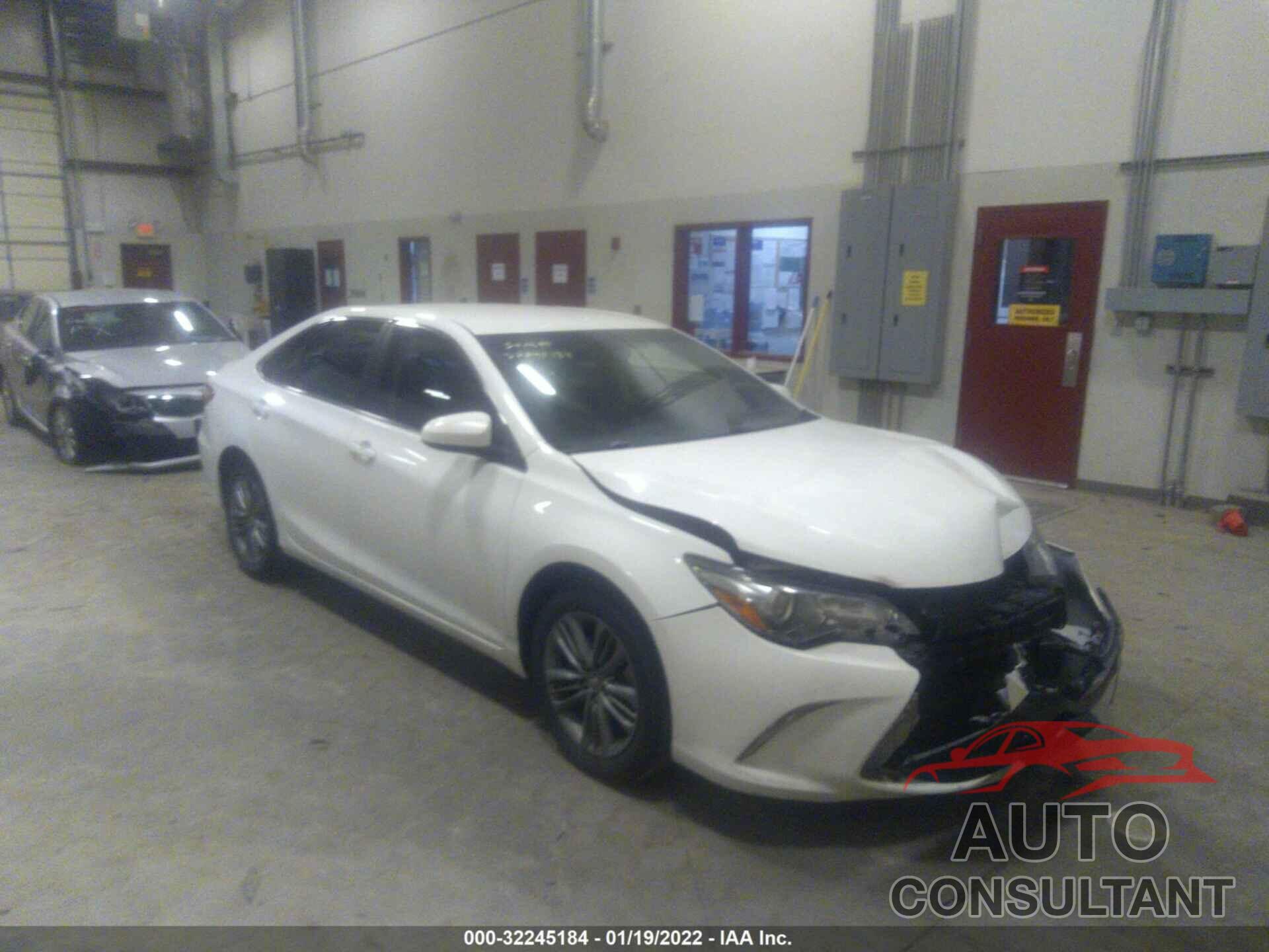 TOYOTA CAMRY 2016 - 4T1BF1FK8GU135618
