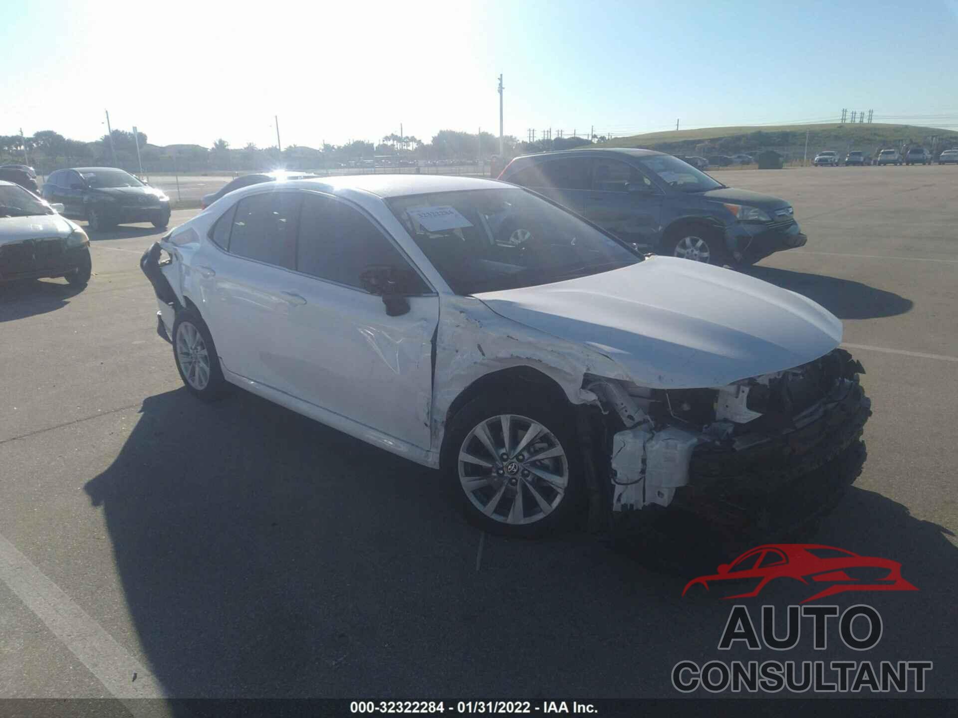 TOYOTA CAMRY 2022 - 4T1C11AK7NU627824