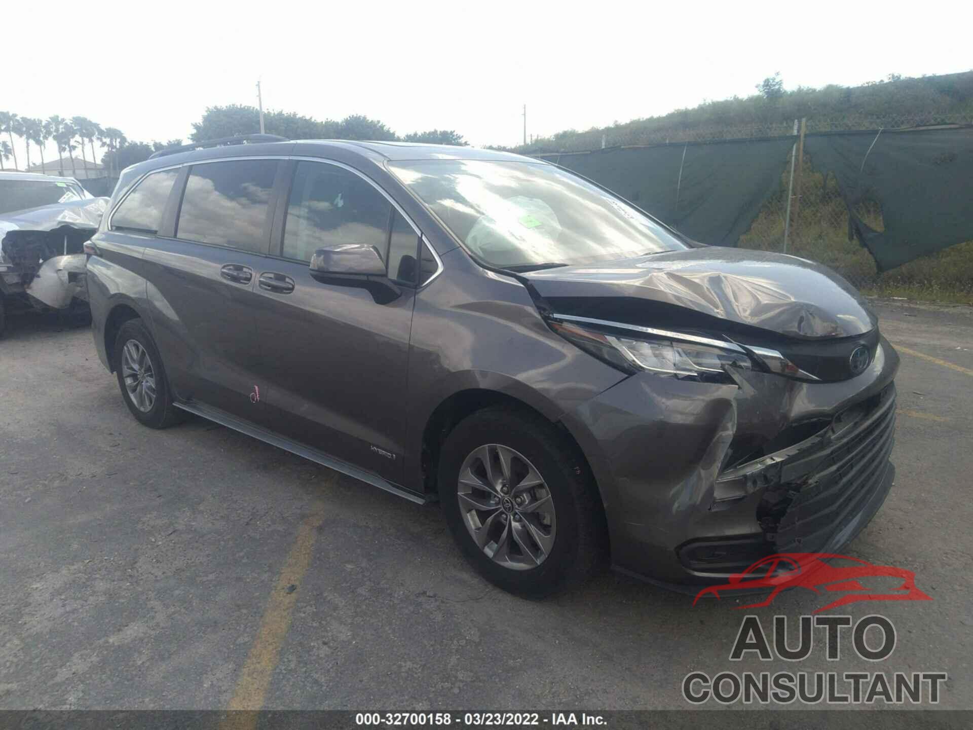 TOYOTA SIENNA 2021 - 5TDBRKECXMS024824