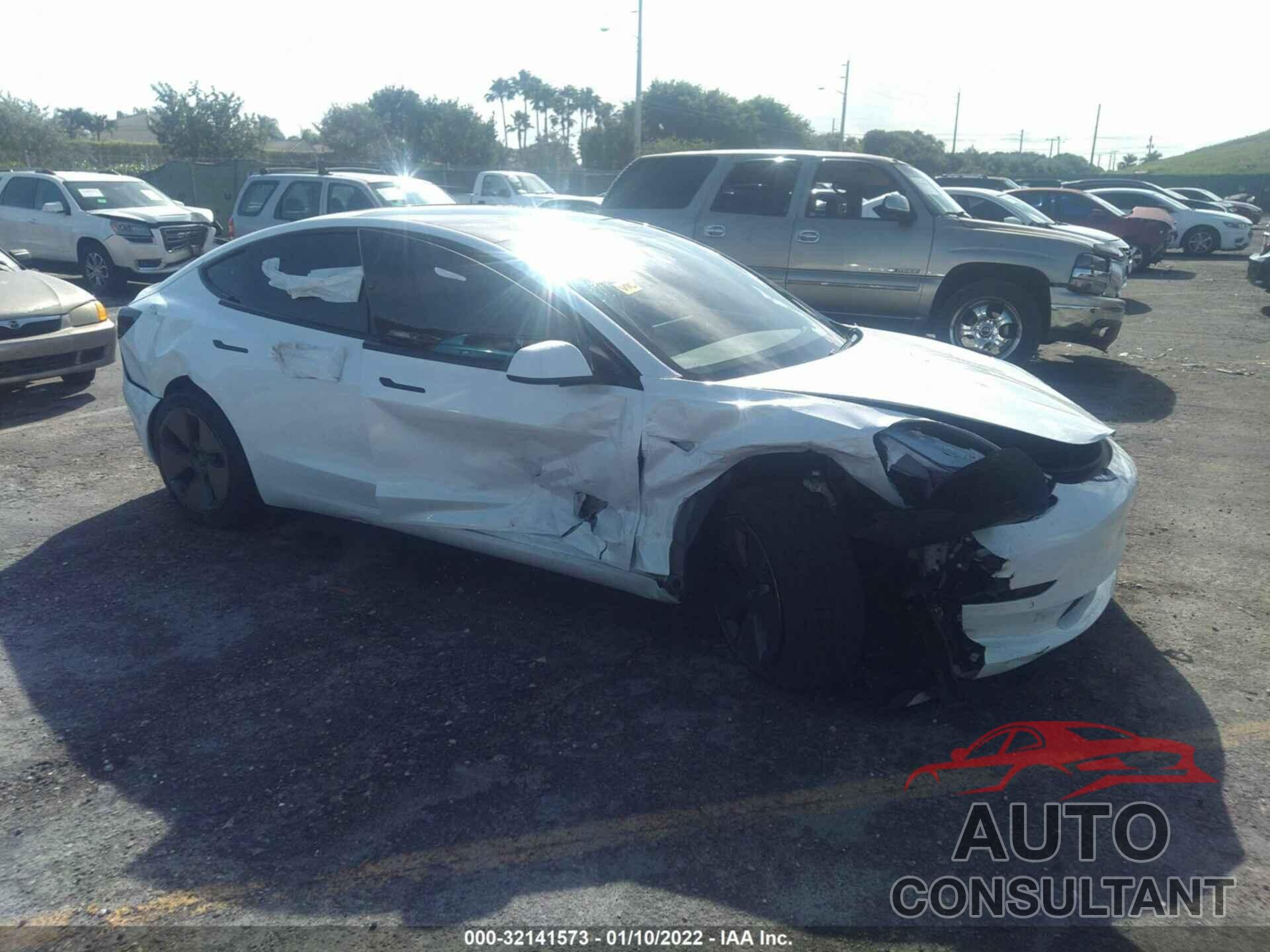 TESLA MODEL 3 2021 - 5YJ3E1EA2MF985463