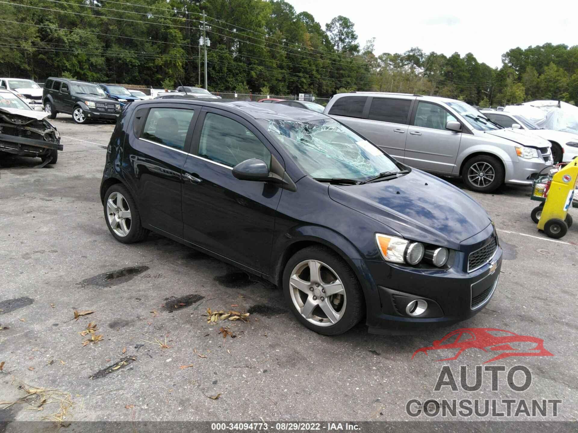 CHEVROLET SONIC 2016 - 1G1JE6SB0G4136244