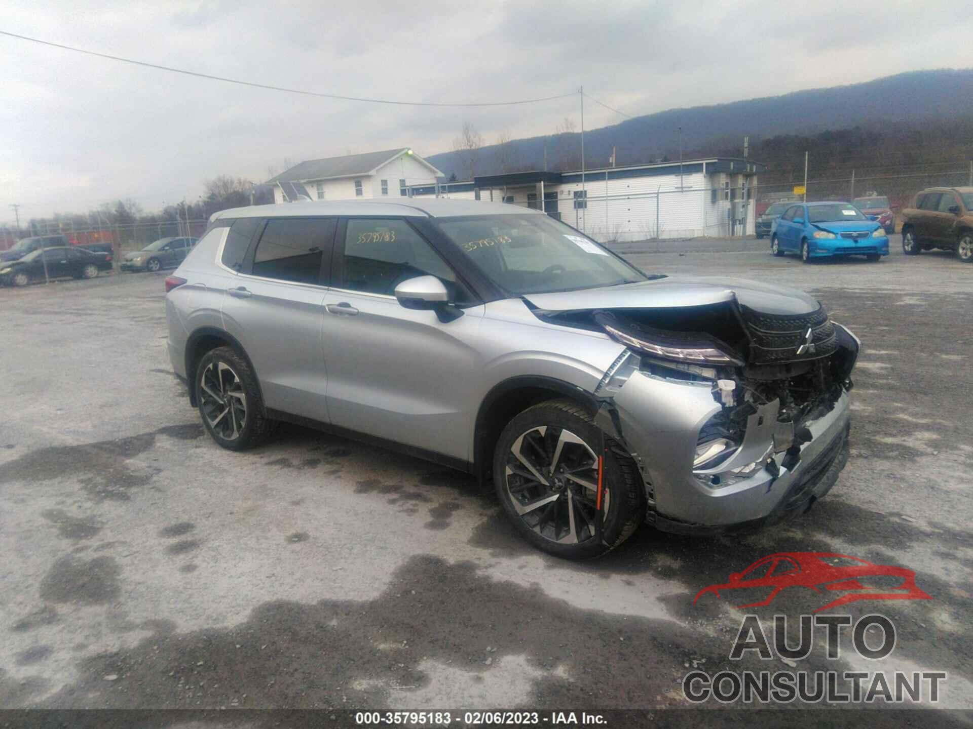MITSUBISHI OUTLANDER 2022 - JA4J4TA87NZ047618