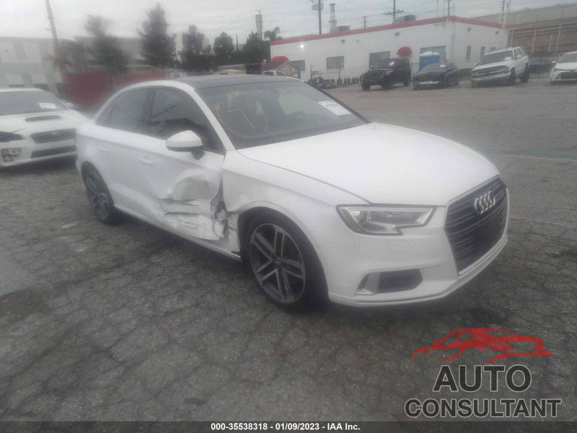 AUDI A3 SEDAN 2018 - WAUAUGFF4J1013548