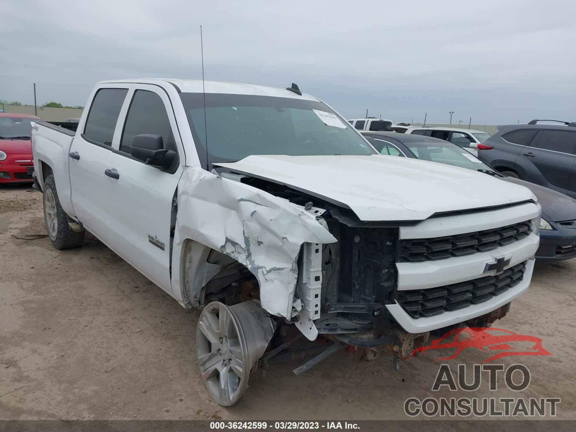 CHEVROLET SILVERADO 1500 2018 - 3GCUKPEC7JG305970