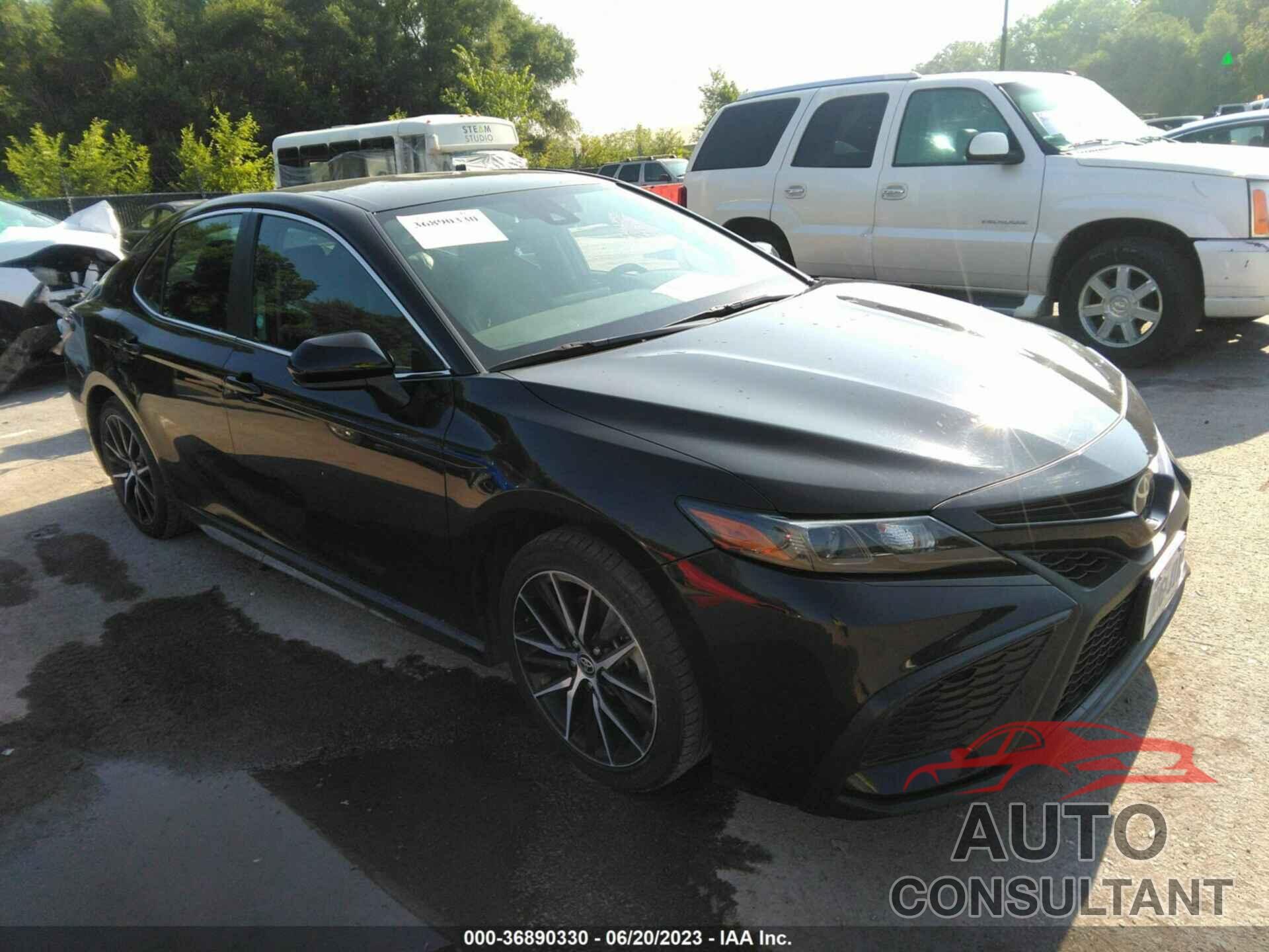TOYOTA CAMRY 2021 - 4T1G11AK8MU543138