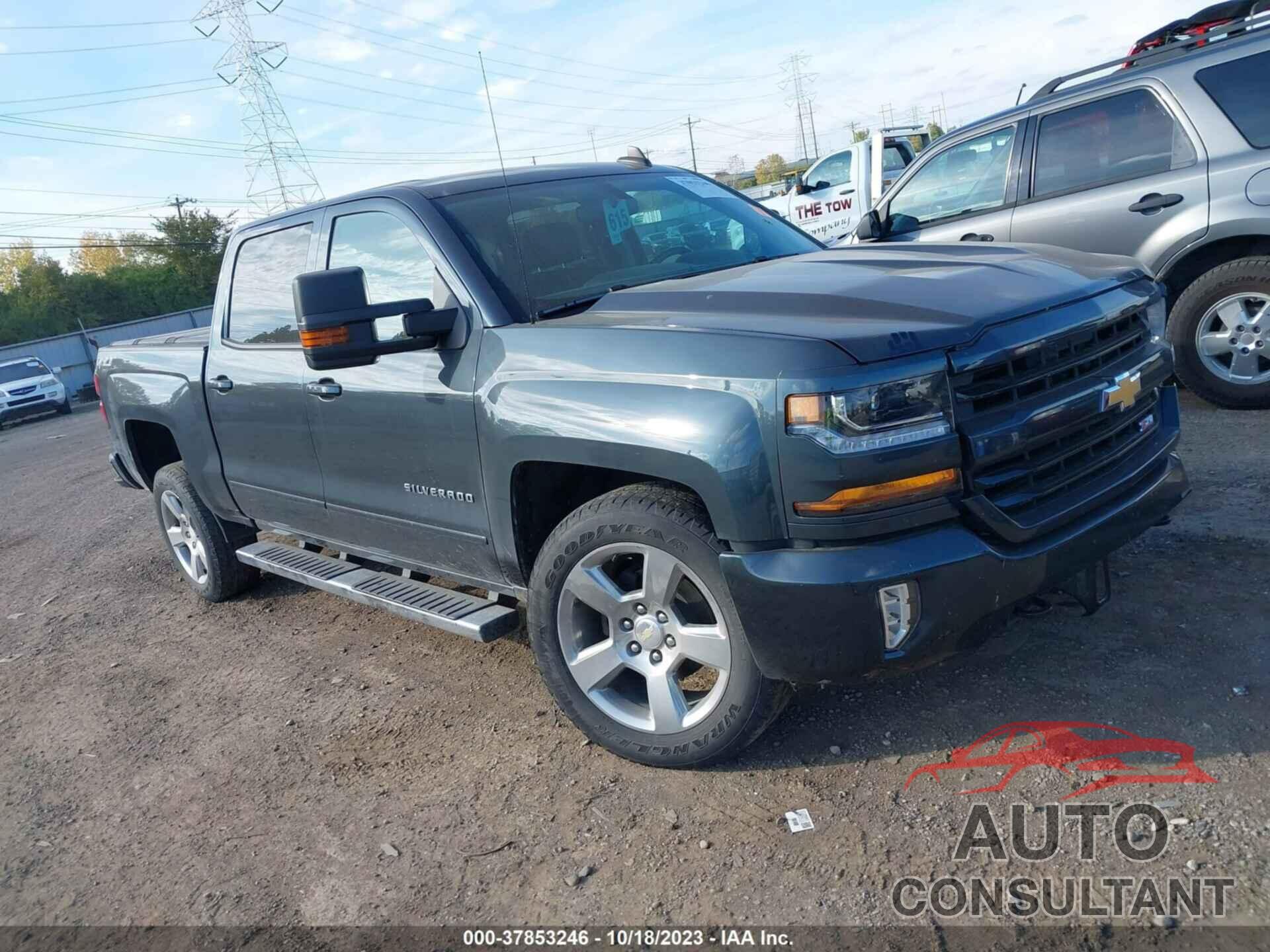 CHEVROLET SILVERADO 1500 2018 - 3GCUKREC8JG325849