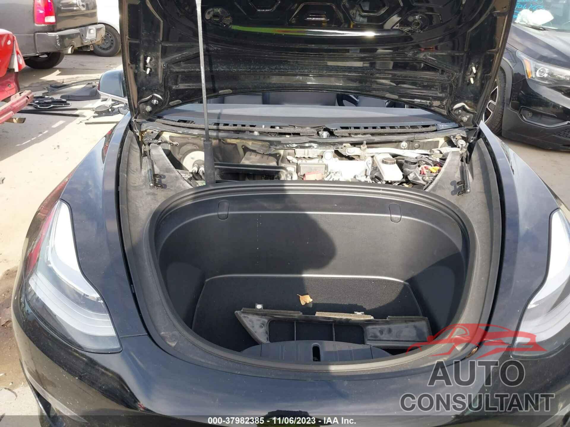 TESLA MODEL 3 2018 - 5YJ3E1EAXJF033046