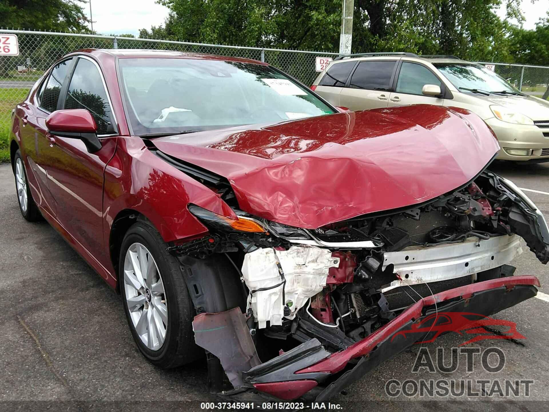 TOYOTA CAMRY 2018 - 4T1B11HK6JU569247