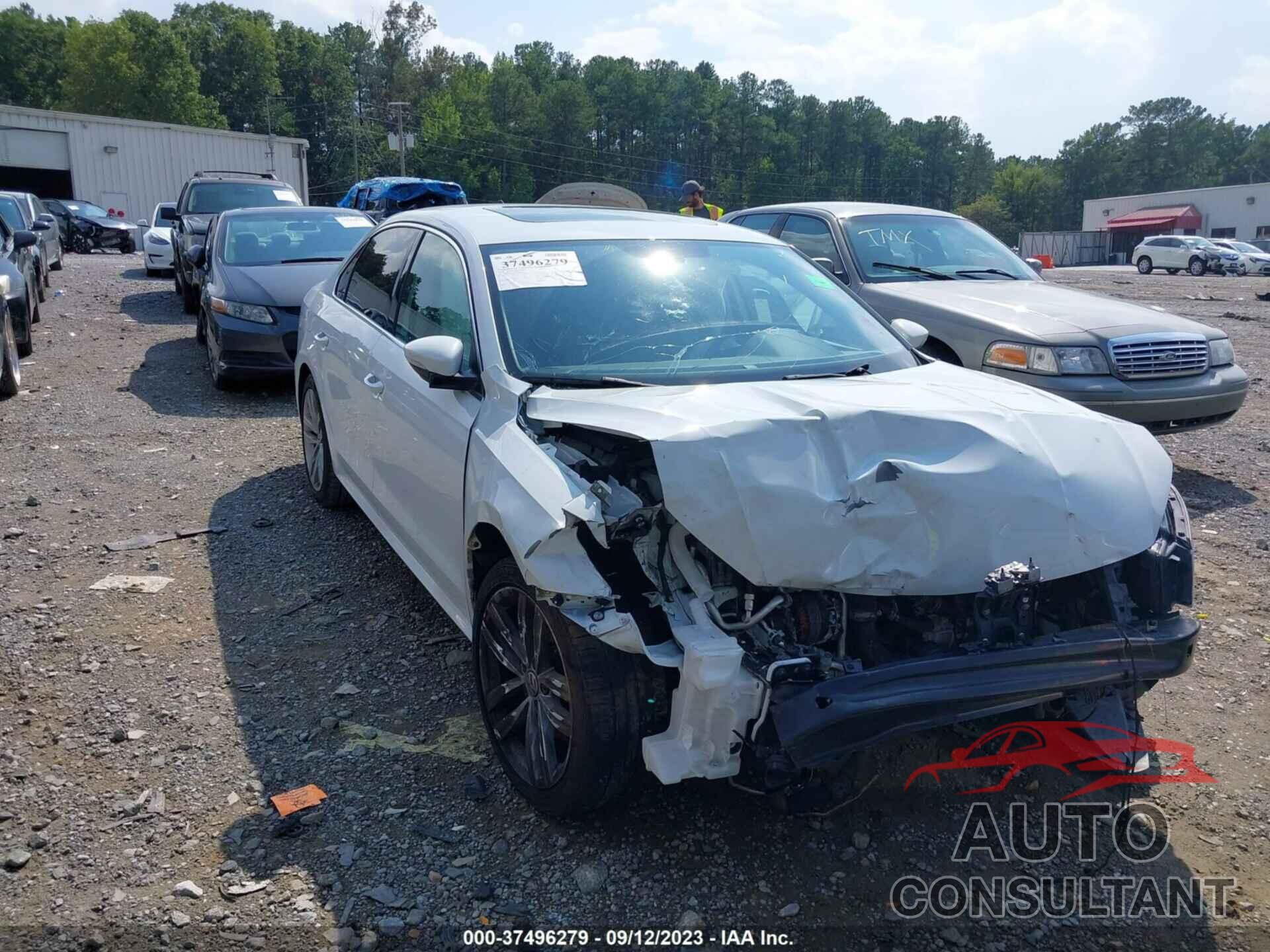 VOLKSWAGEN PASSAT 2018 - 1VWBA7A38JC048740