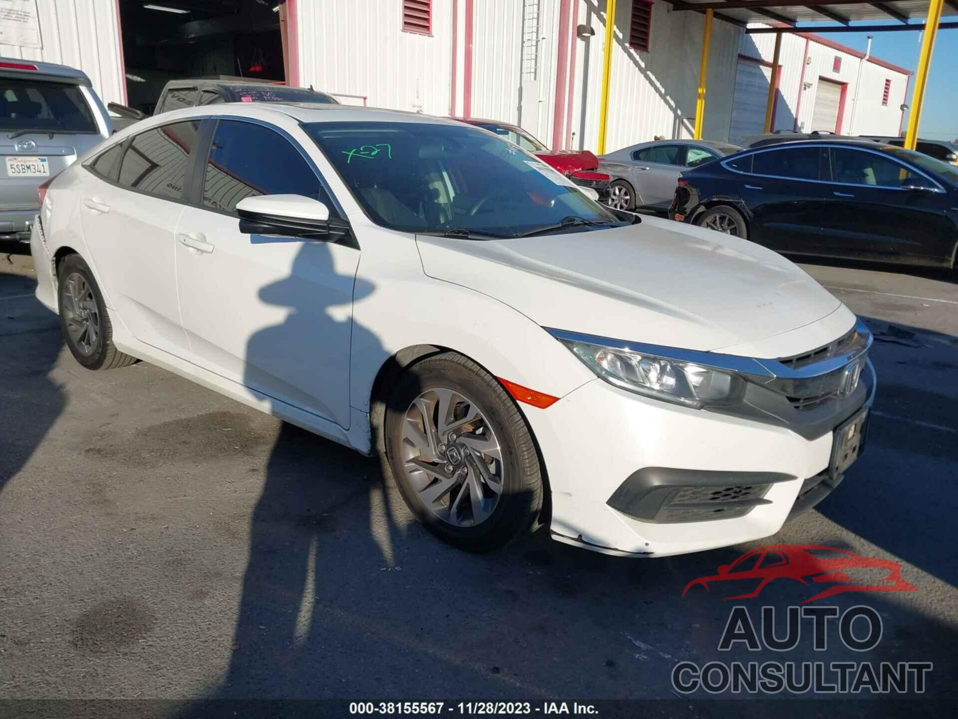 HONDA CIVIC 2018 - 2HGFC2F76JH562064