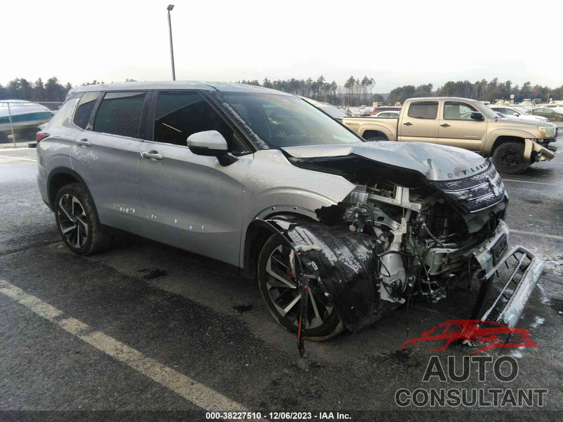 MITSUBISHI OUTLANDER 2022 - JA4J4UA89NZ049683