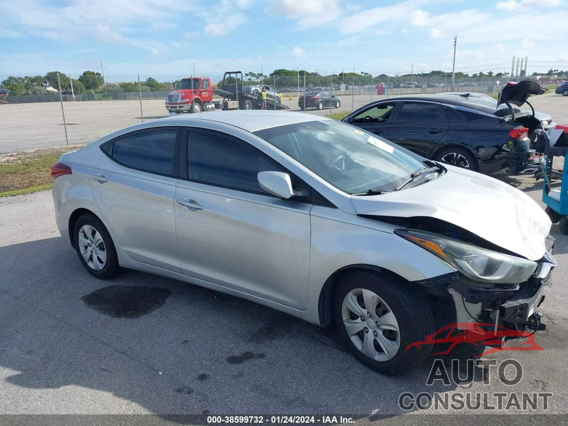 HYUNDAI ELANTRA 2016 - 5NPDH4AE6GH781647