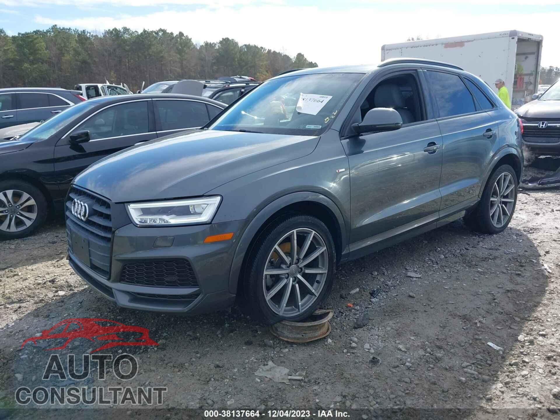 AUDI Q3 2018 - WA1JCCFS8JR015357