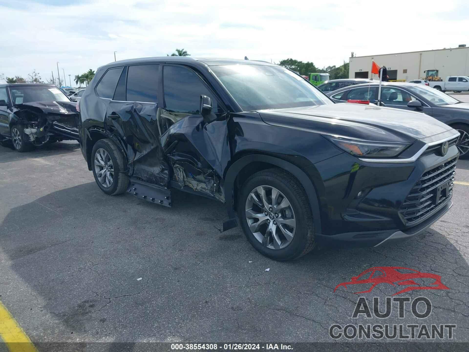TOYOTA GRAND HIGHLANDER 2024 - 5TDAAAA59RS003488
