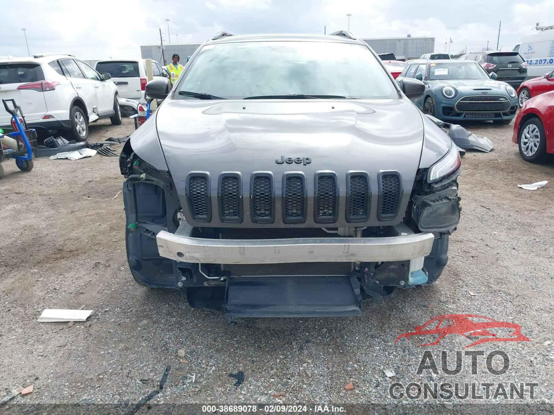 JEEP CHEROKEE 2018 - 1C4PJLCB1JD615841