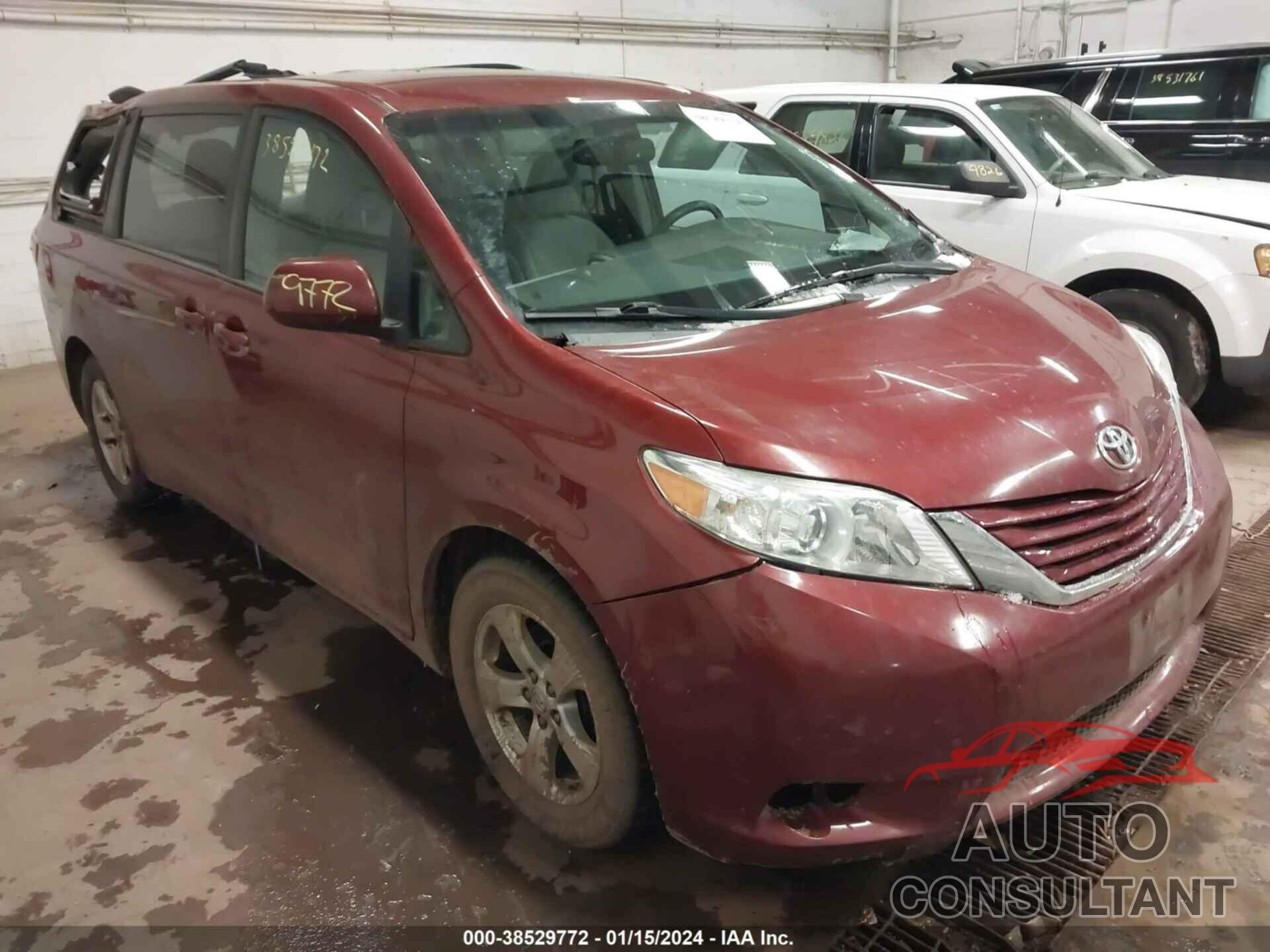 TOYOTA SIENNA 2017 - 5TDKZ3DCXHS804769