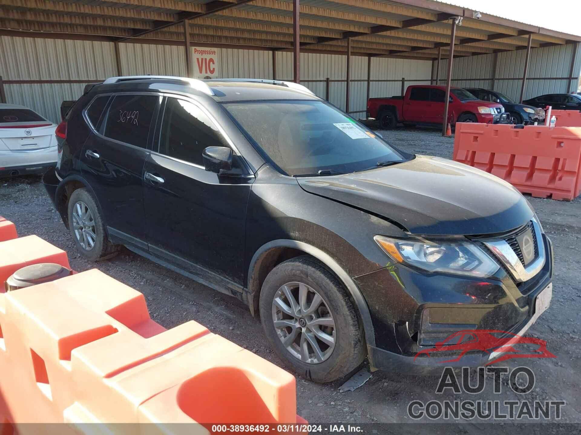 NISSAN ROGUE 2017 - KNMAT2MT7HP609326