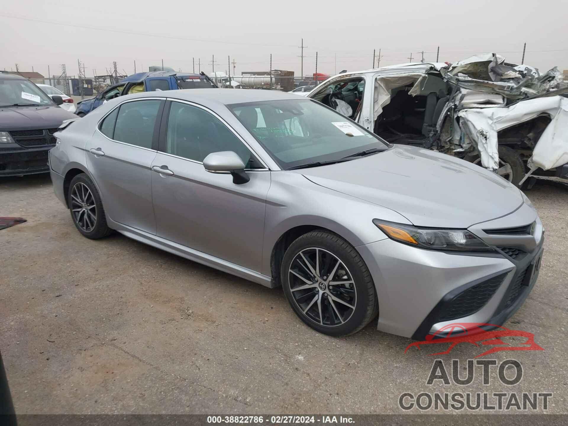 TOYOTA CAMRY 2023 - 4T1G11AKXPU727565
