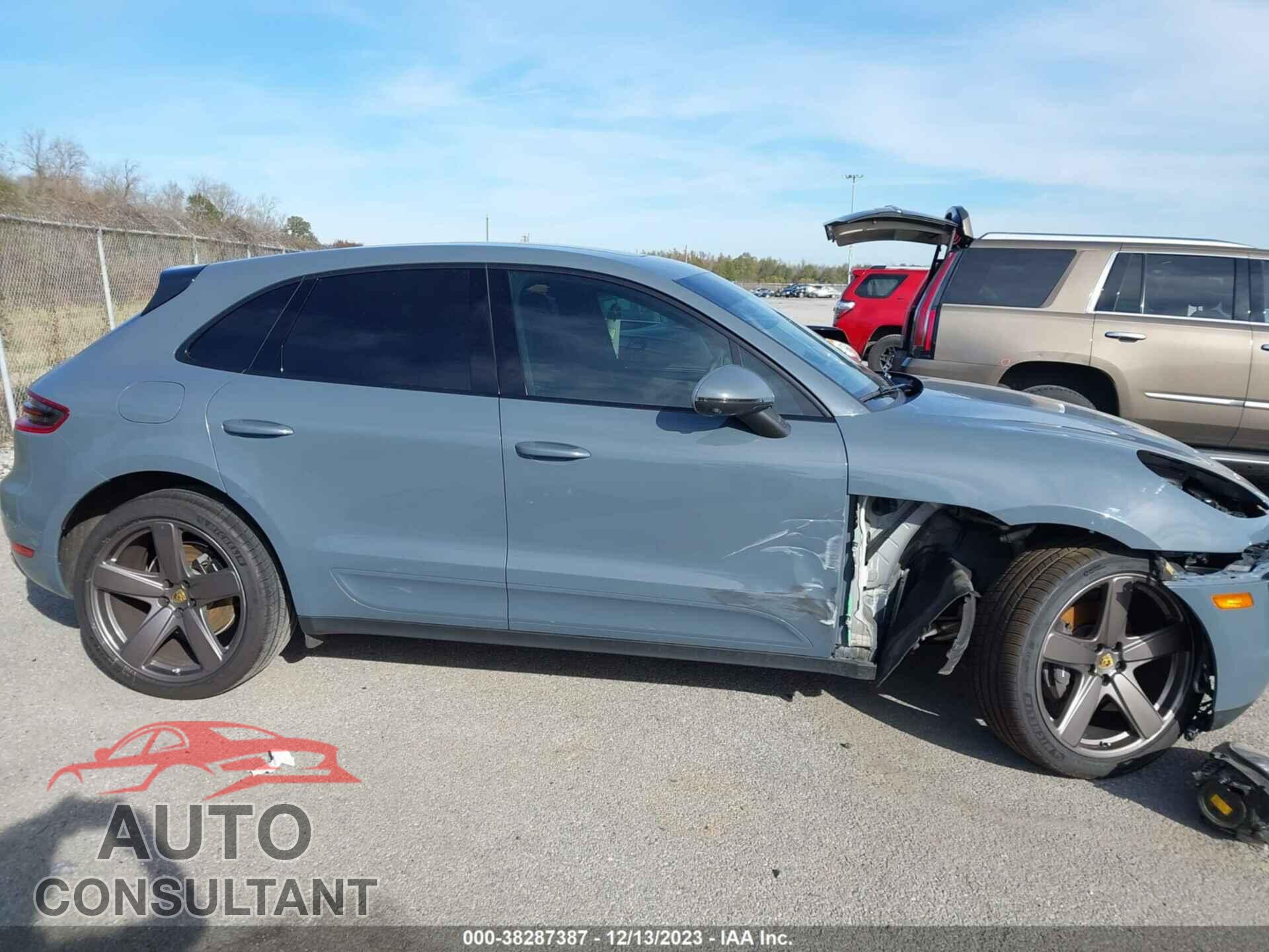 PORSCHE MACAN 2018 - WP1AA2A54JLB08286