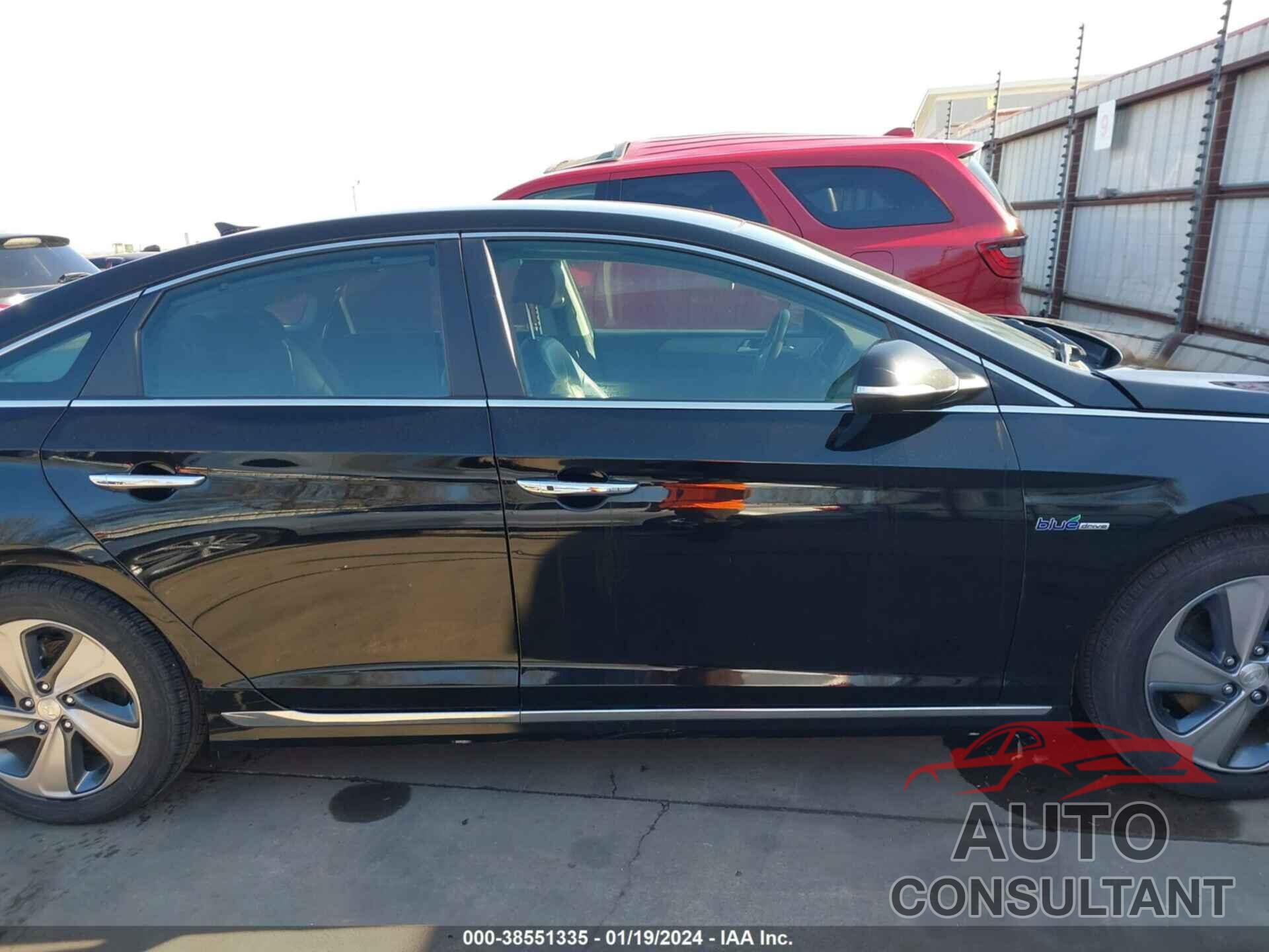 HYUNDAI SONATA HYBRID 2017 - KMHE34L1XHA048888