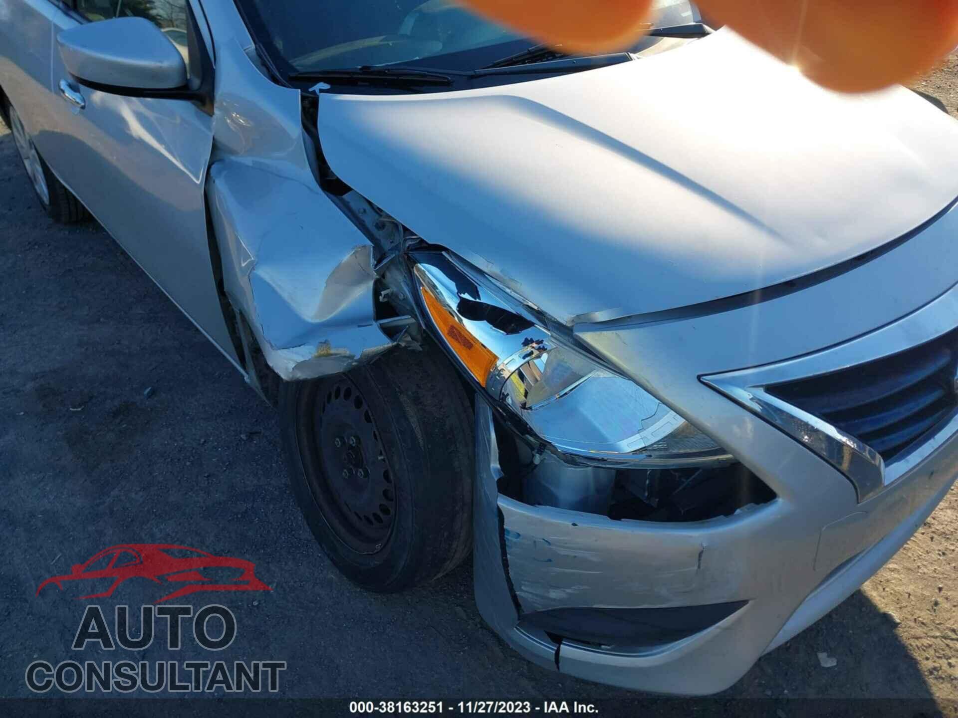 NISSAN VERSA 2017 - 3N1CN7AP1HK449228
