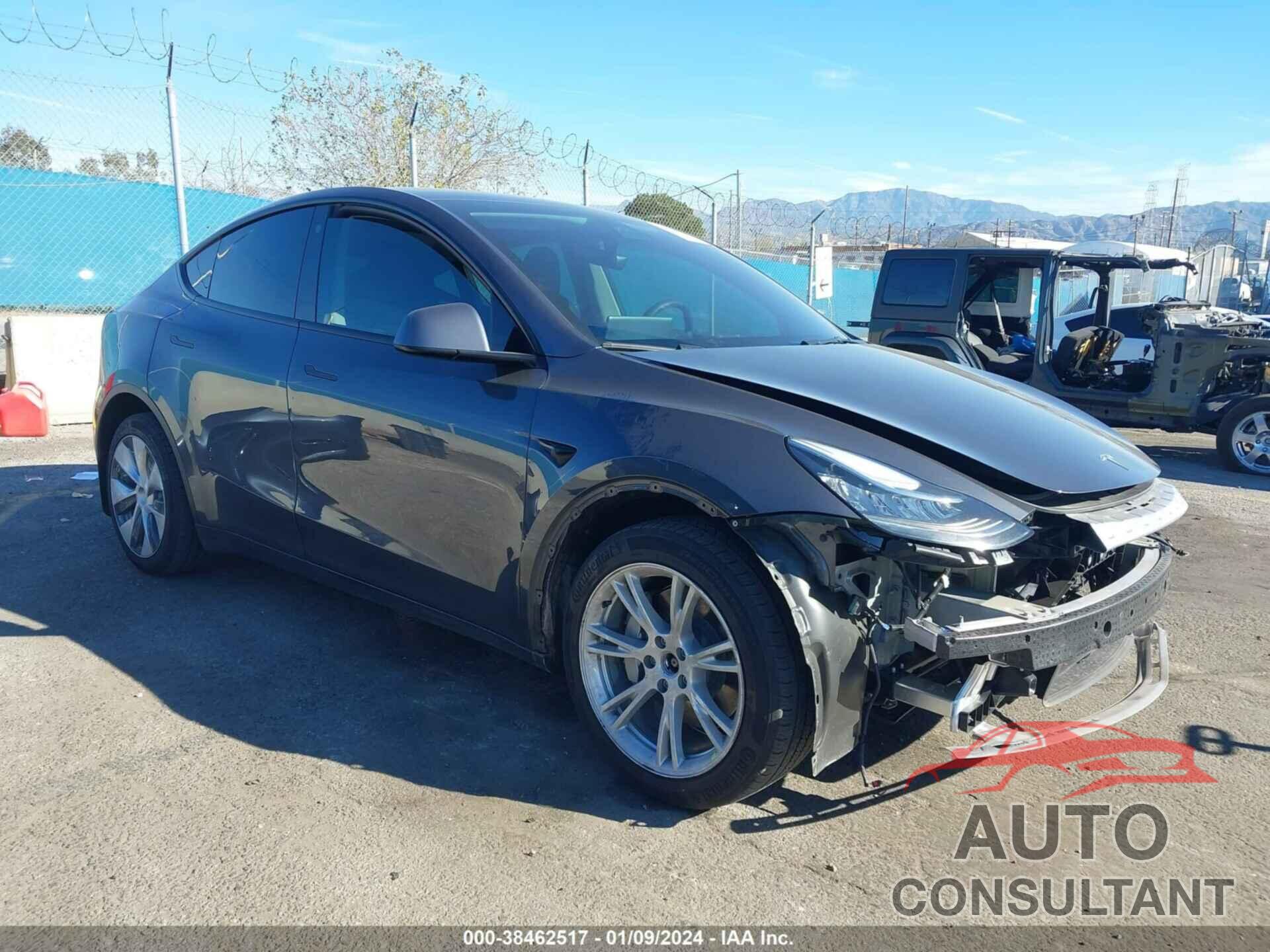 TESLA MODEL Y 2022 - 7SAYGDEE9NF388075