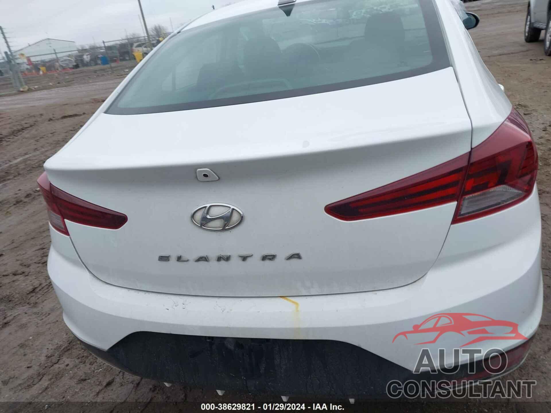 HYUNDAI ELANTRA 2020 - 5NPD84LFXLH567325