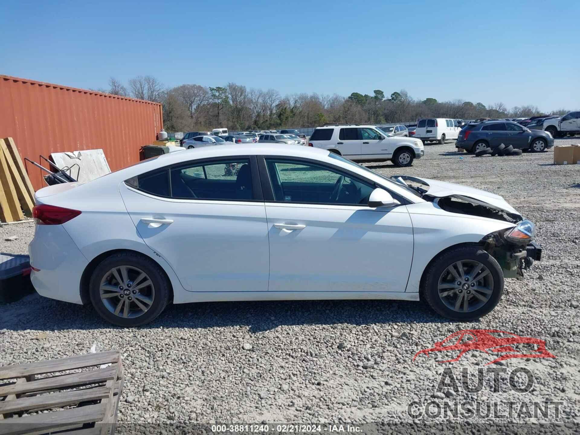 HYUNDAI ELANTRA 2018 - 5NPD84LFXJH308797