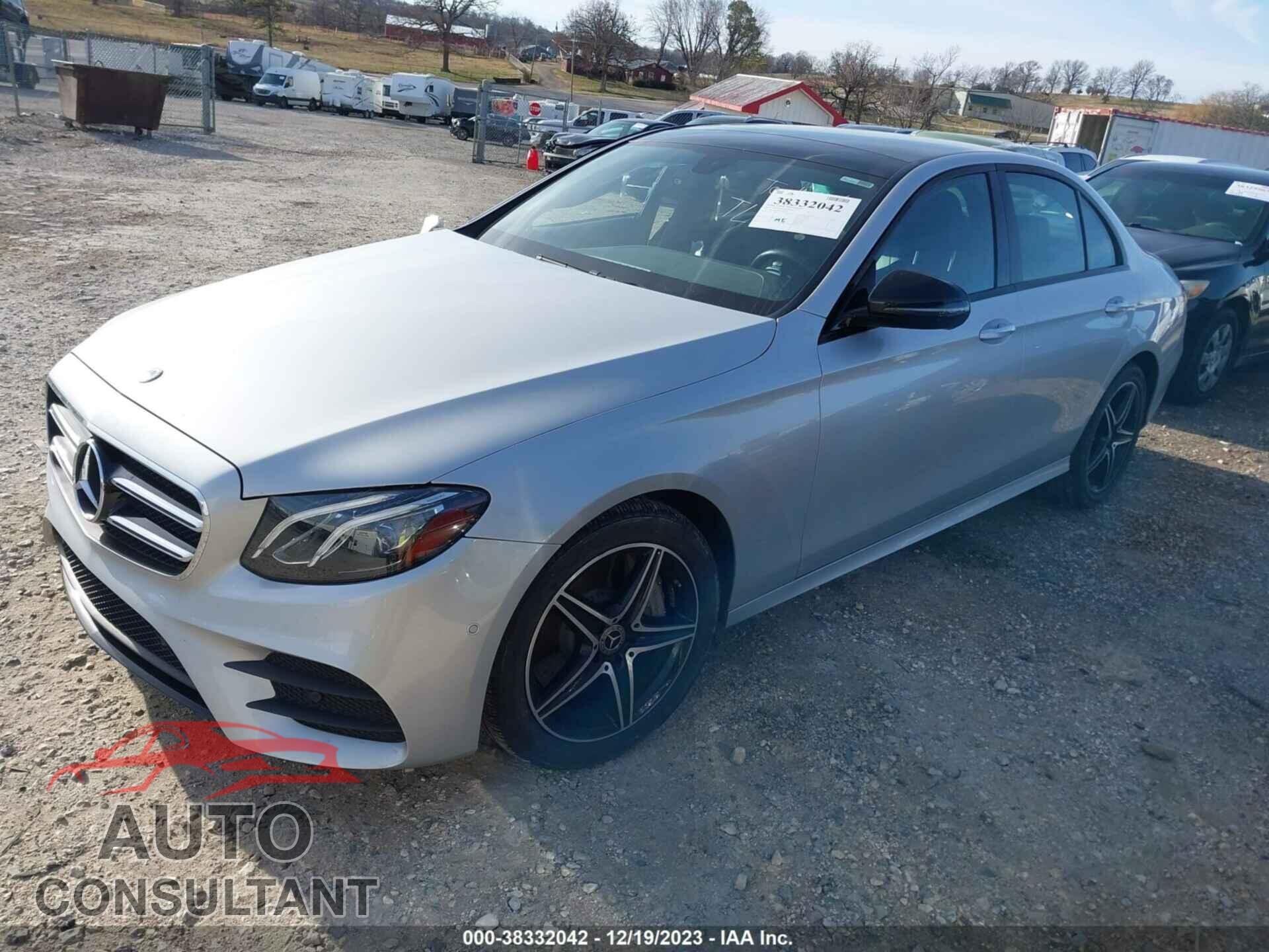 MERCEDES-BENZ E 2018 - WDDZF4KB7JA309347