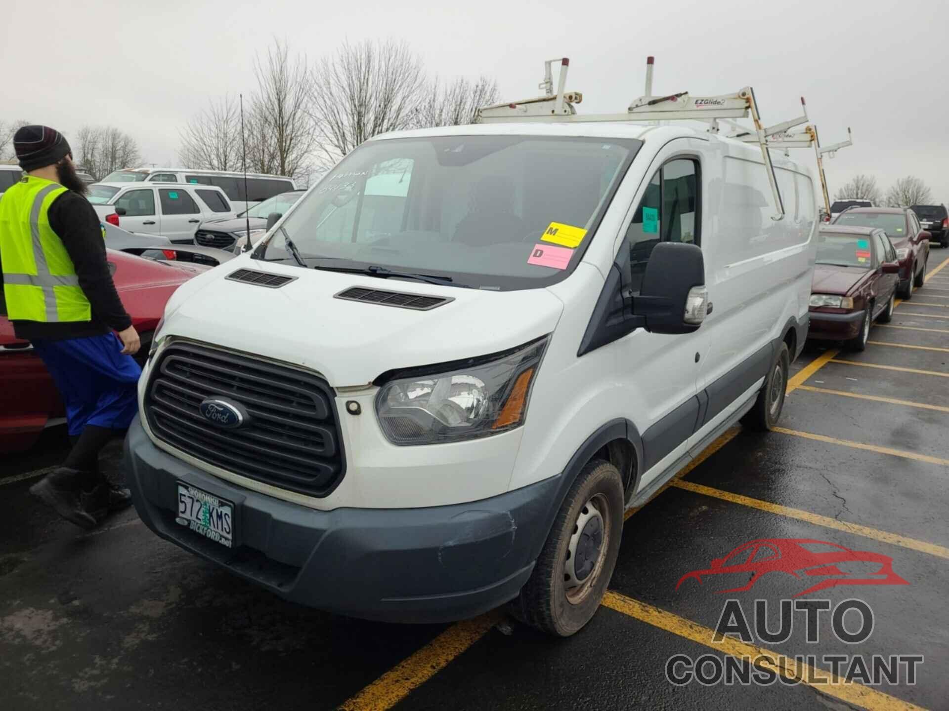 FORD TRANSIT-150 2017 - 1FTYE1YM2HKB34770