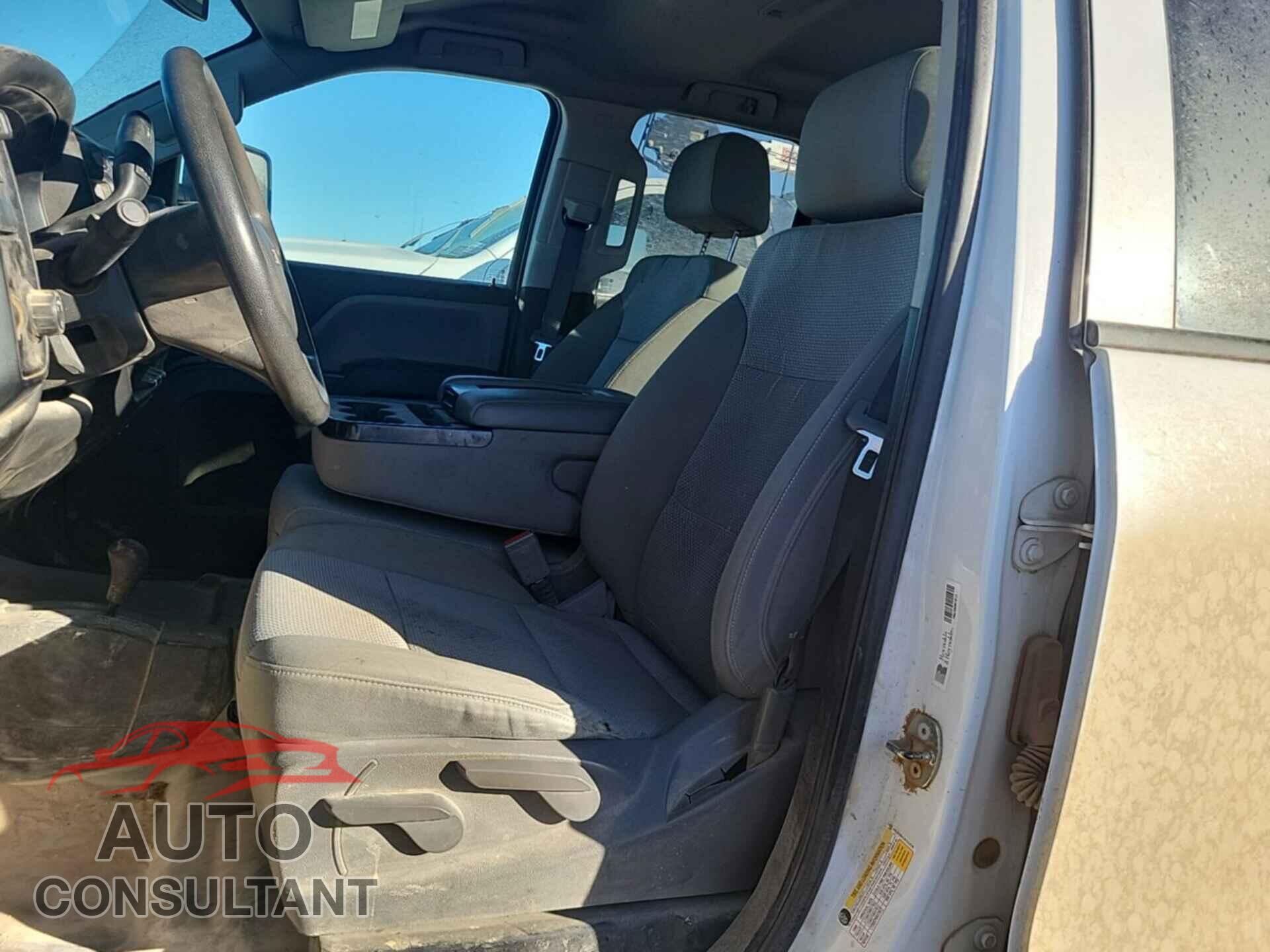 CHEVROLET SILVERADO 2019 - 2GC2KREG2K1113159