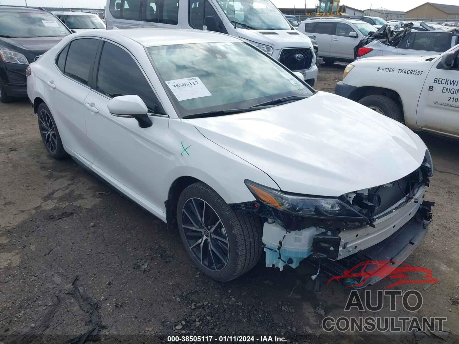 TOYOTA CAMRY 2023 - 4T1G11AK6PU776438