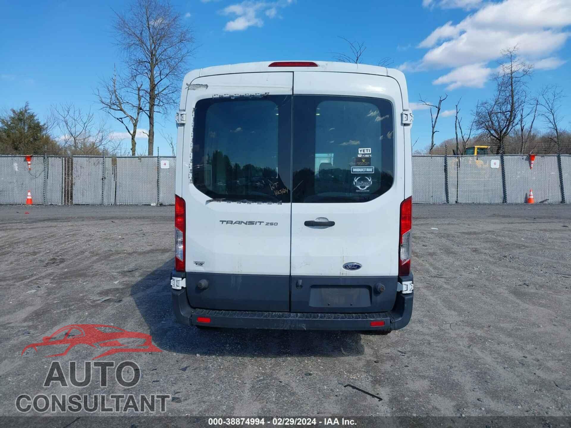 FORD TRANSIT-250 2017 - 1FTYR2CM2HKA38669