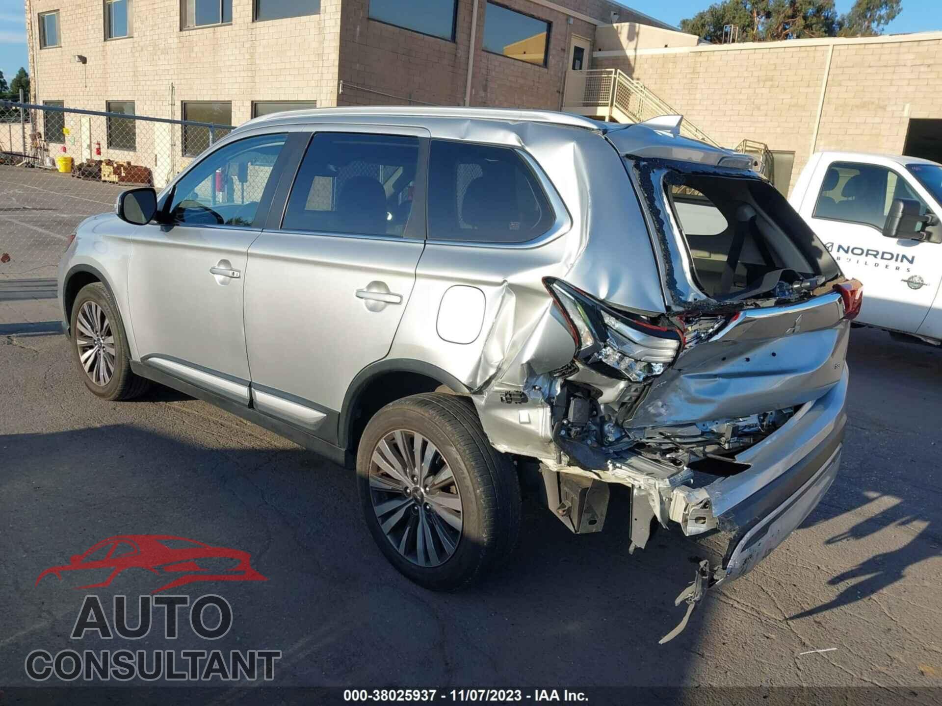 MITSUBISHI OUTLANDER 2020 - JA4AZ3A36LZ005203