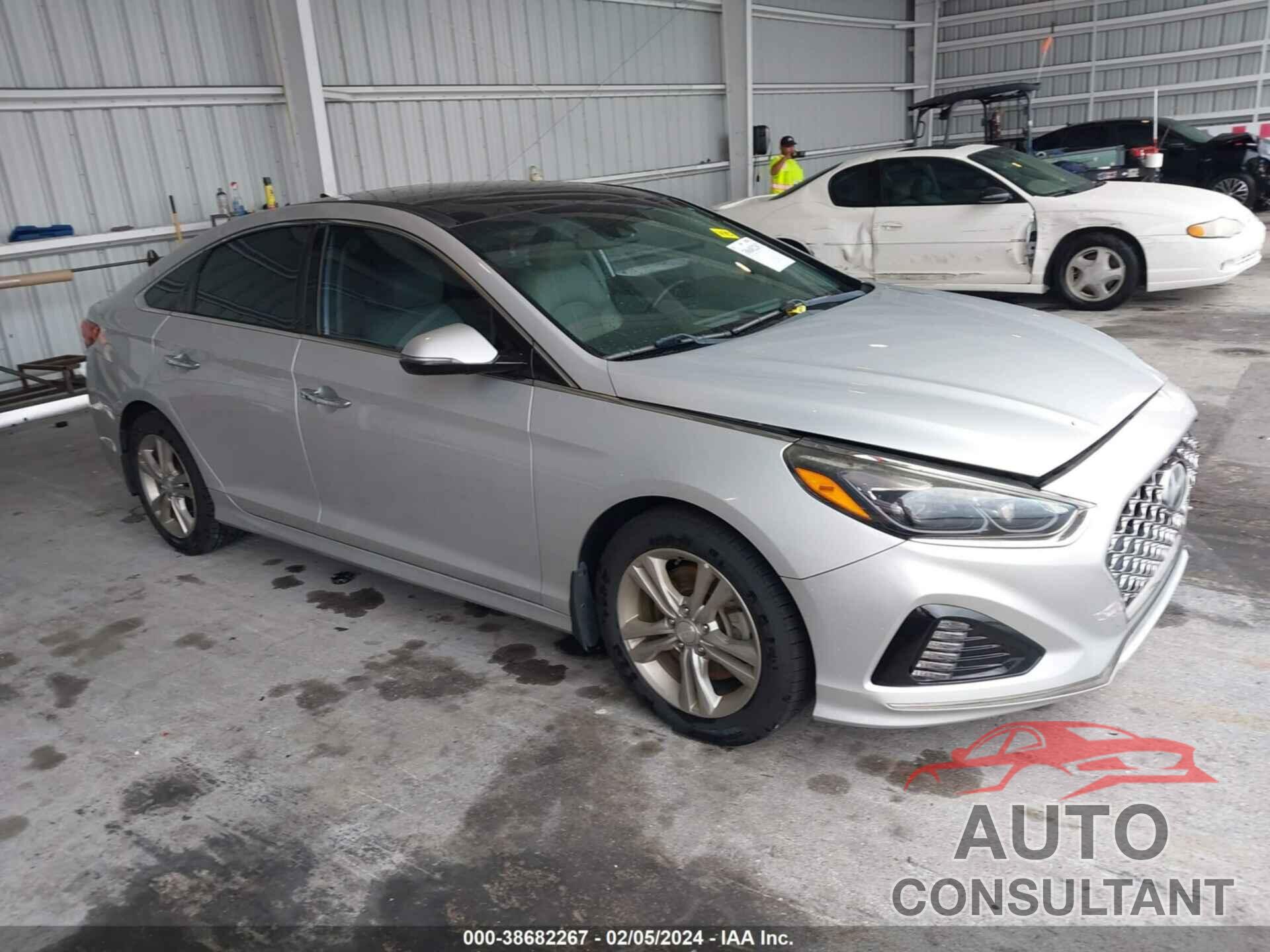 HYUNDAI SONATA 2018 - 5NPE34AF2JH718211